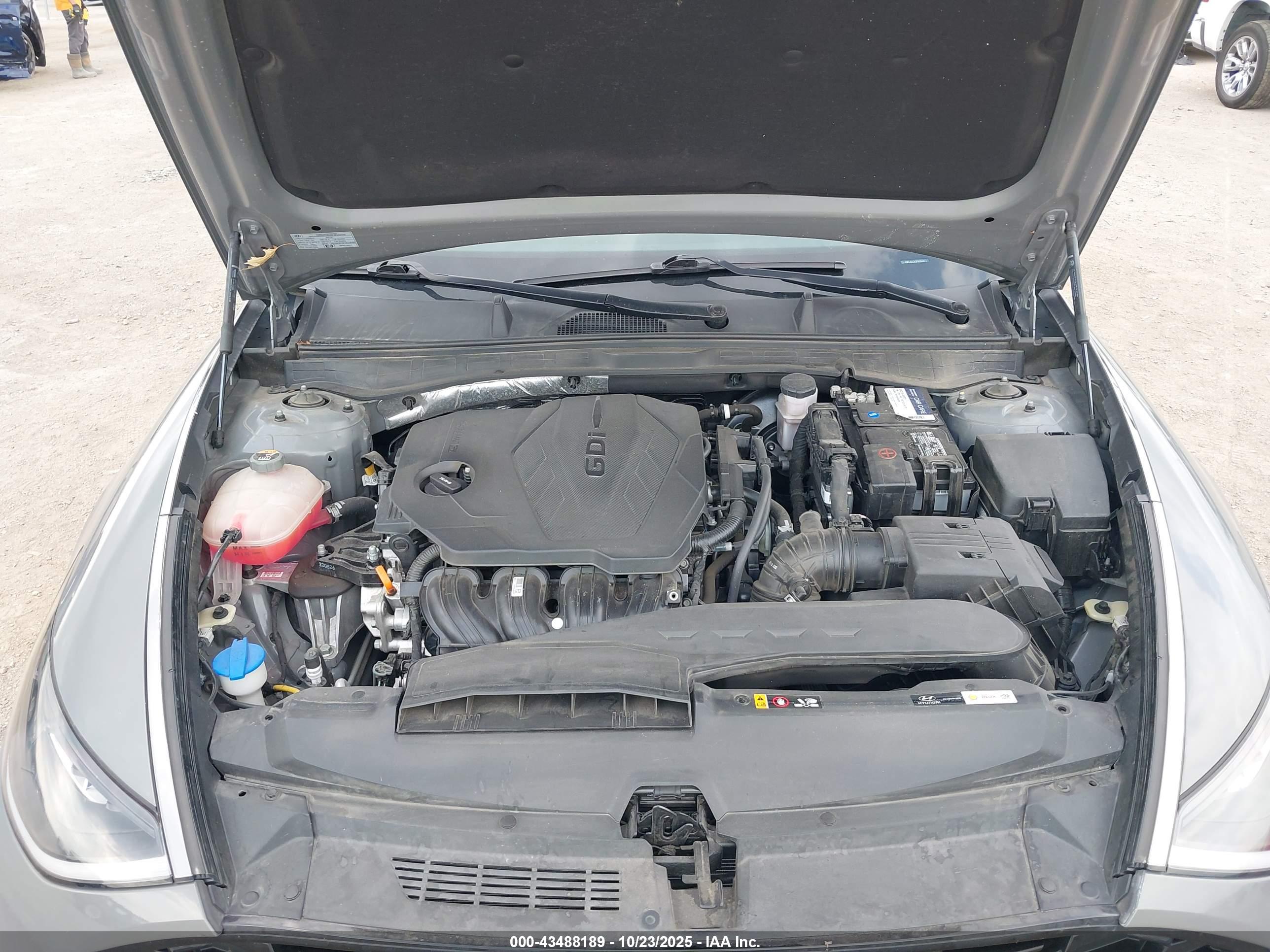 HYUNDAI SONATA image 10