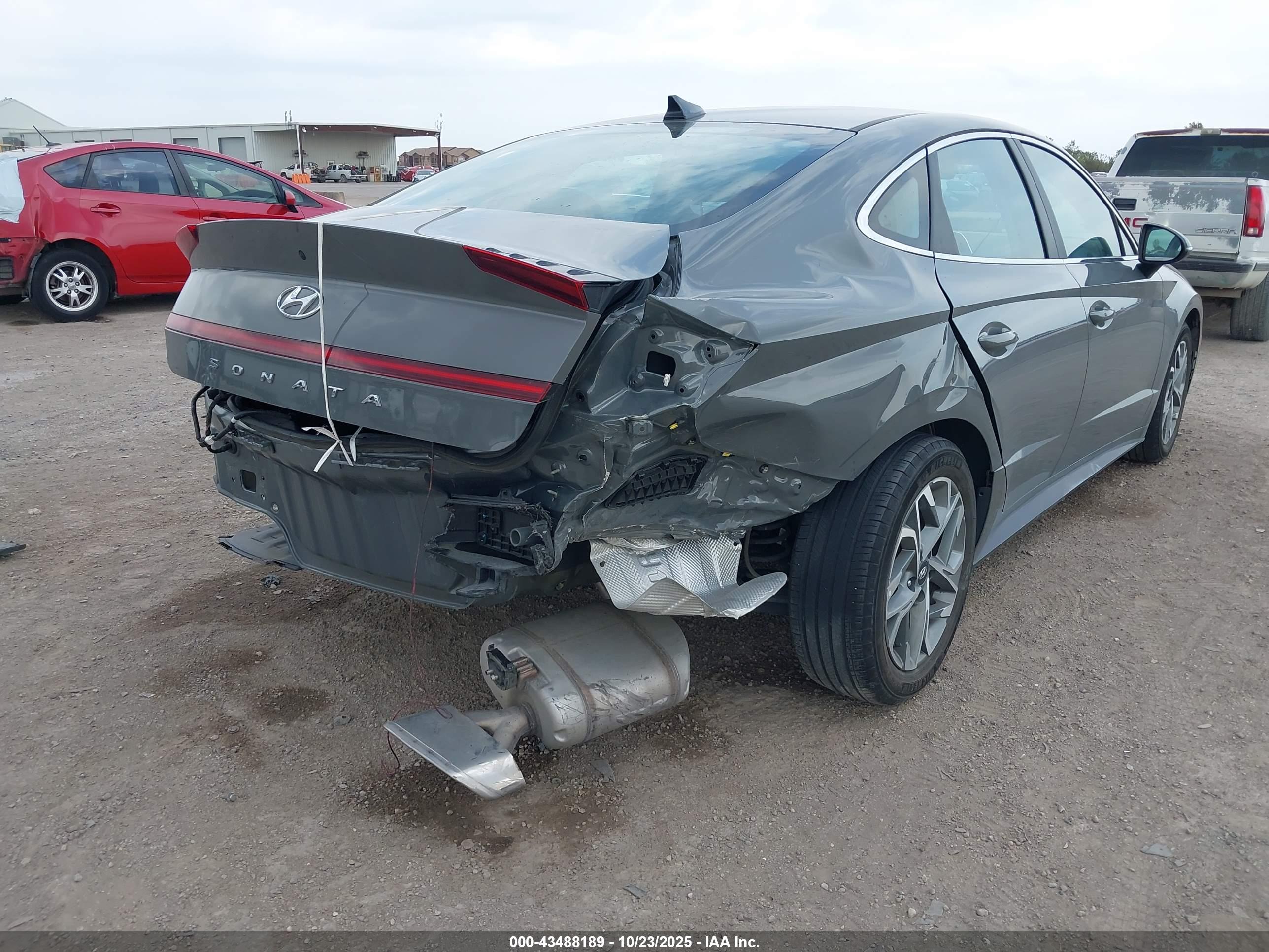 HYUNDAI SONATA image 6
