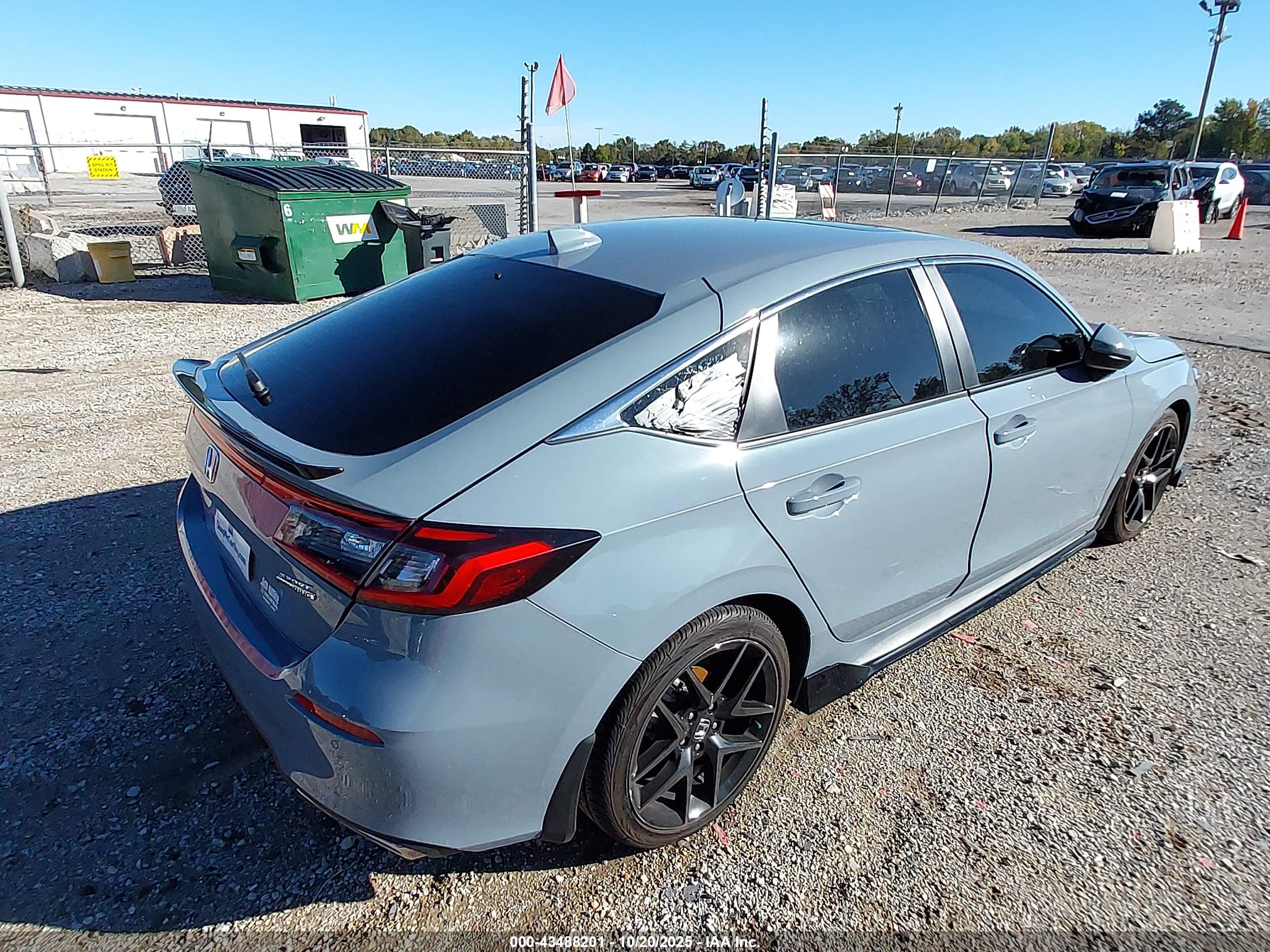HONDA CIVIC image 4