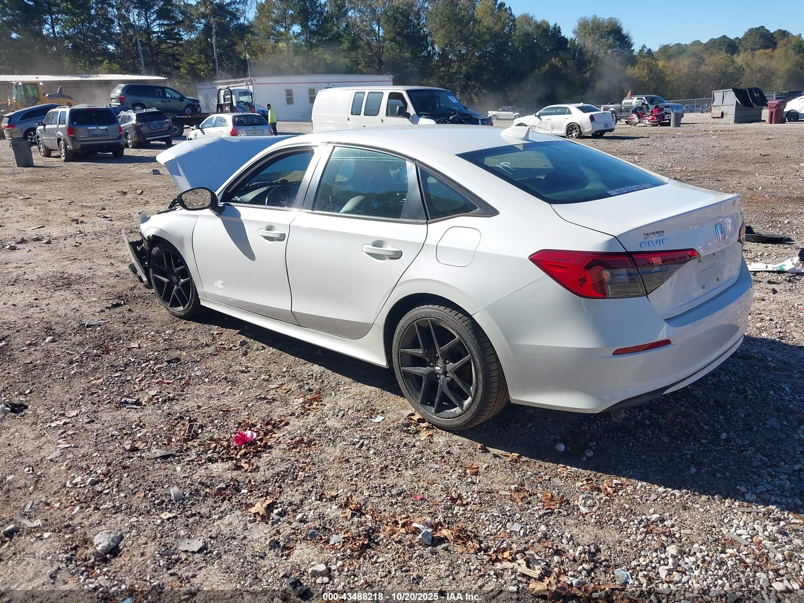 HONDA CIVIC image 3