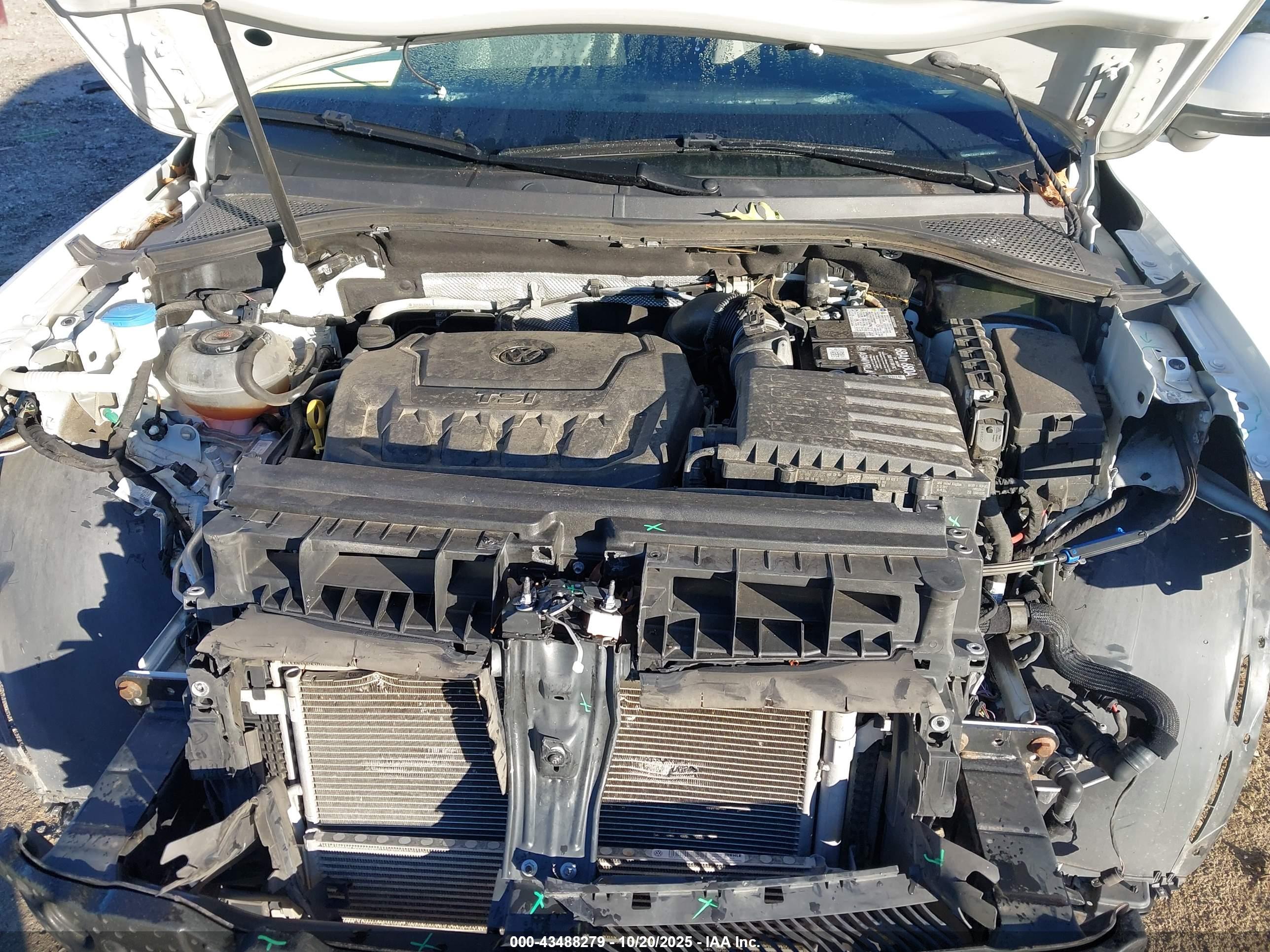 VOLKSWAGEN TIGUAN image 10
