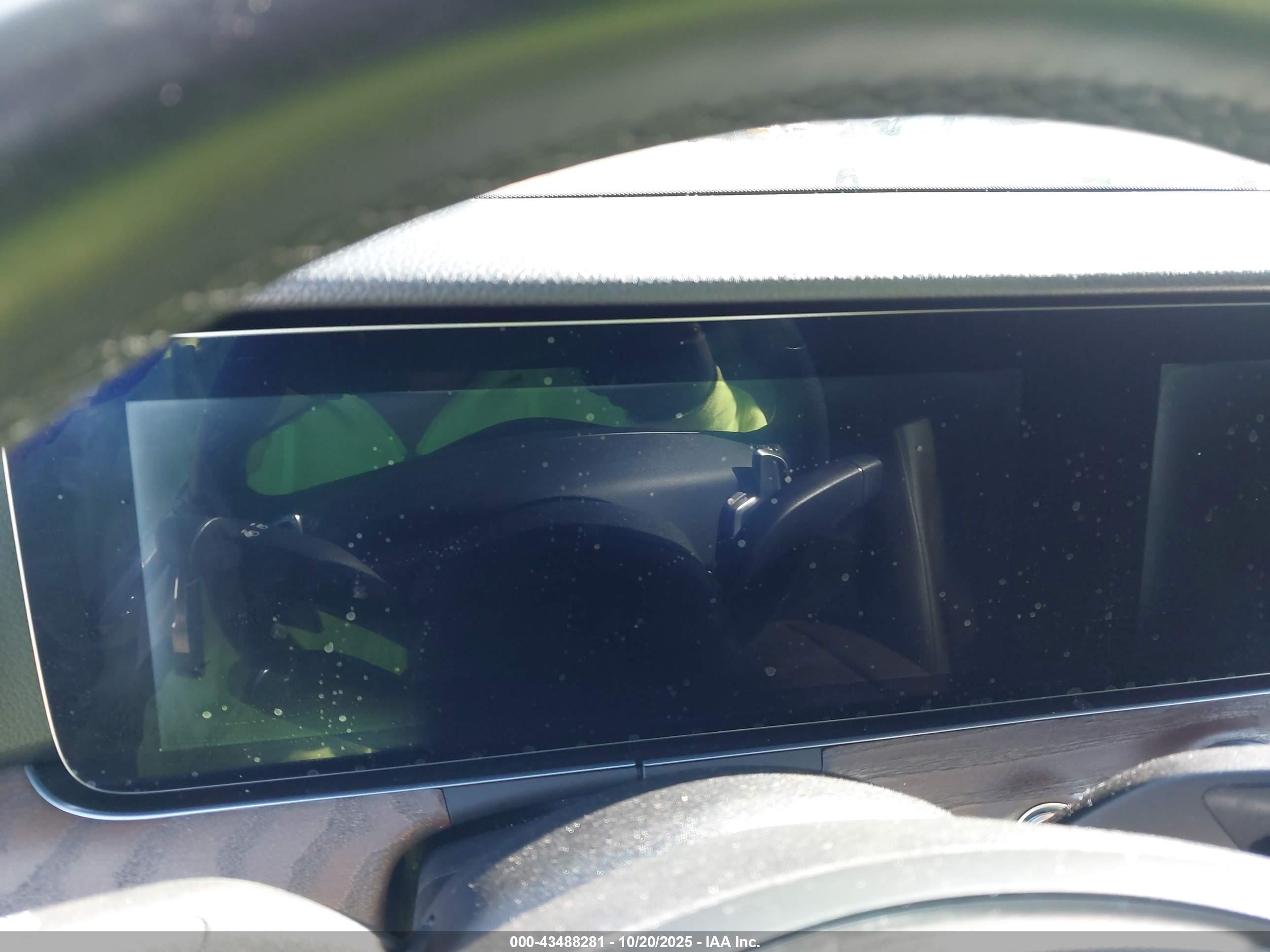 MERCEDES-BENZ E image 7