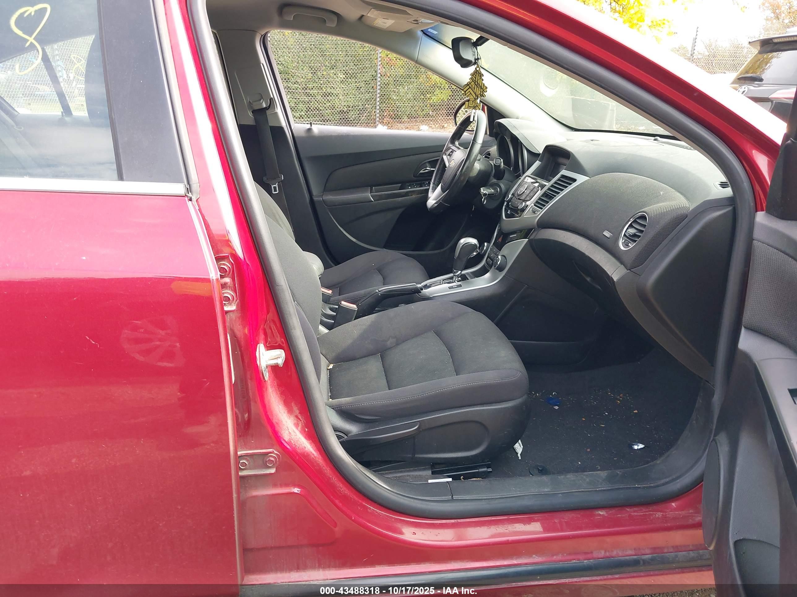 CHEVROLET CRUZE image 5