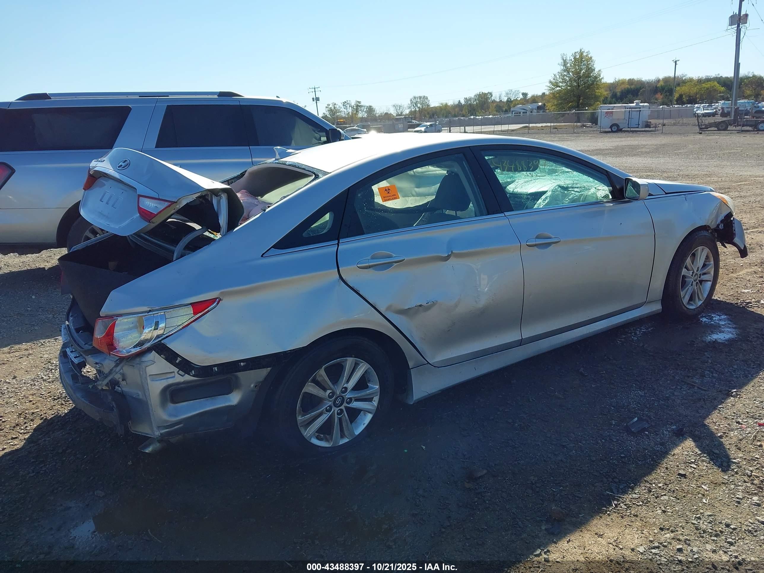 HYUNDAI SONATA image 4