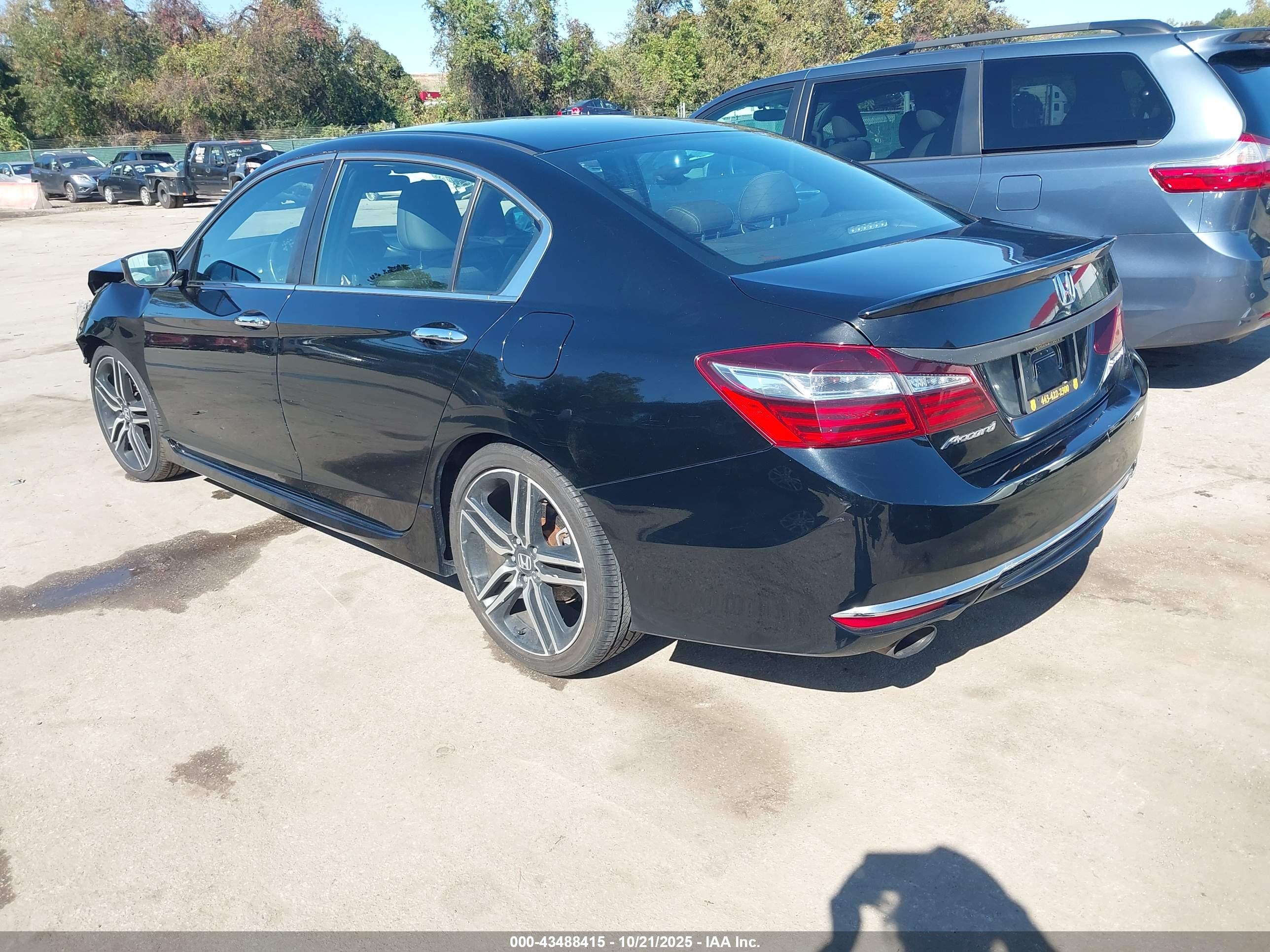 HONDA ACCORD image 3