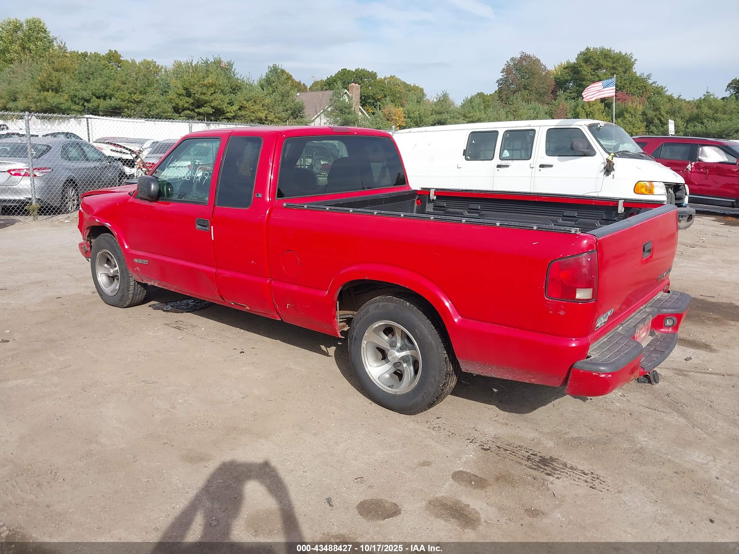 CHEVROLET S-10 image 3