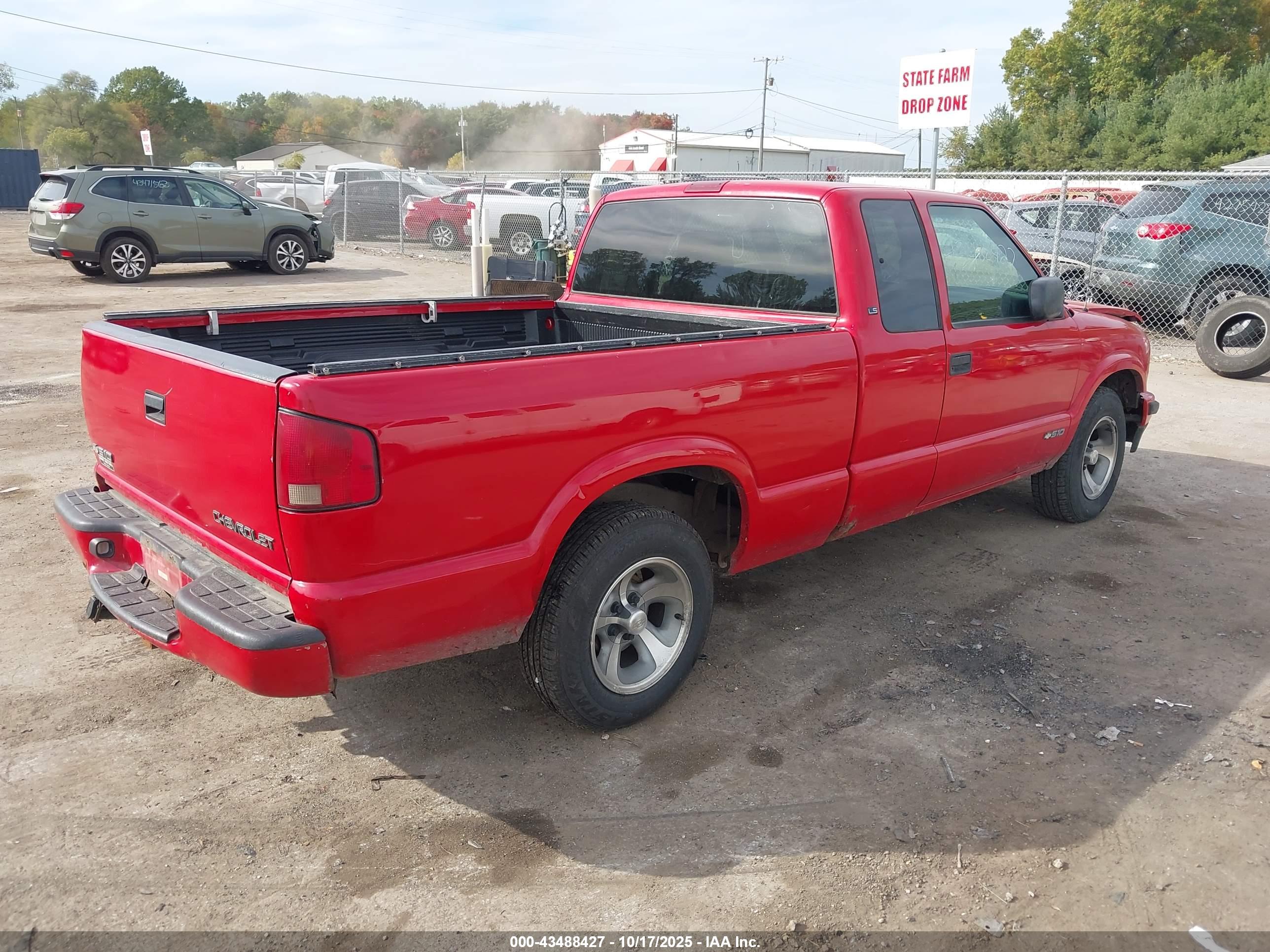 CHEVROLET S-10 image 4