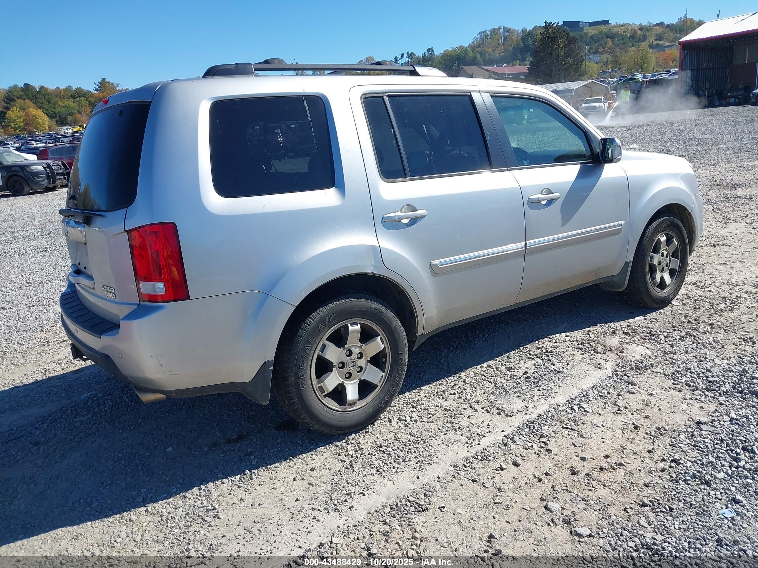 HONDA PILOT image 4