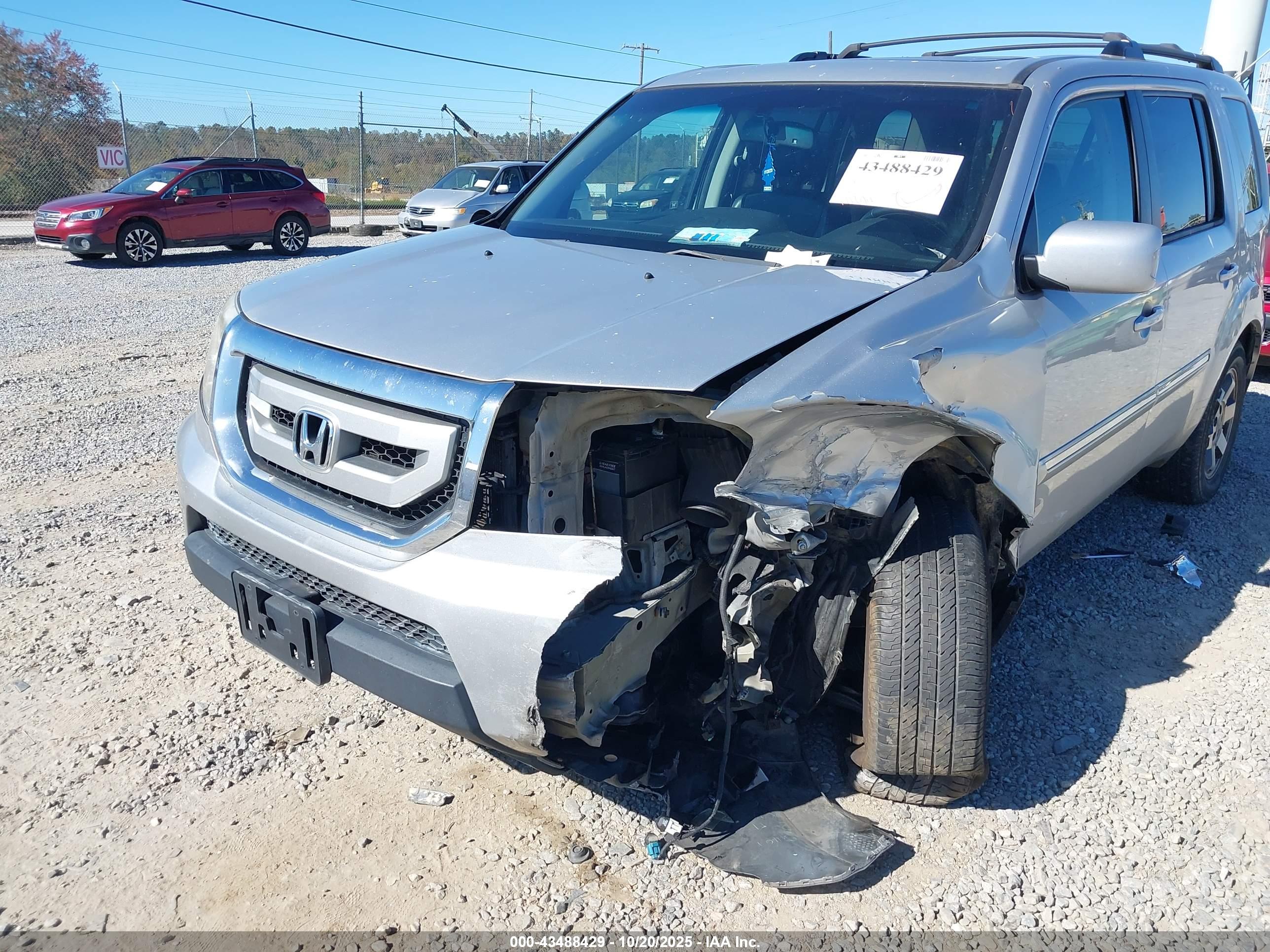 HONDA PILOT image 6