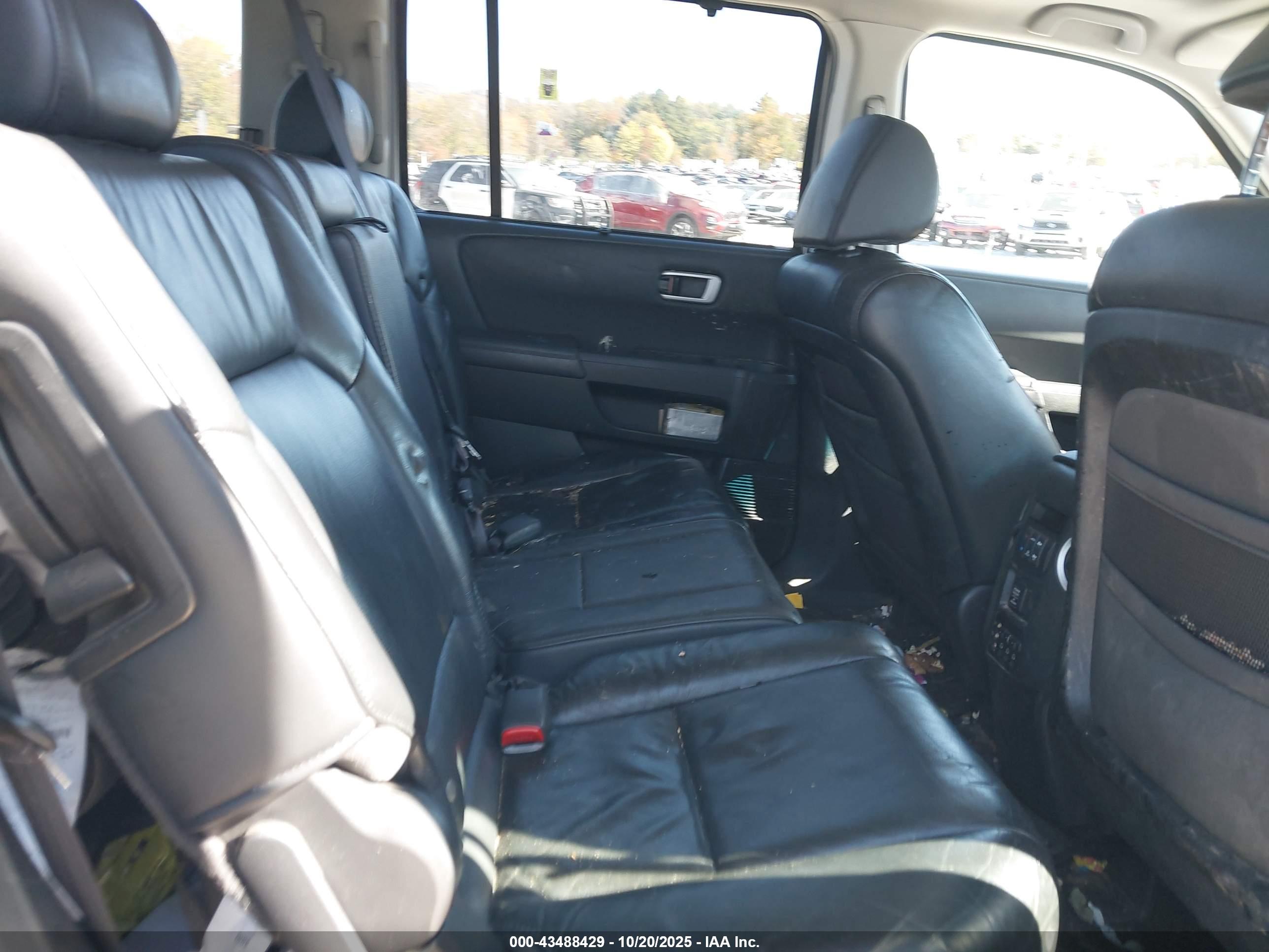 HONDA PILOT image 8