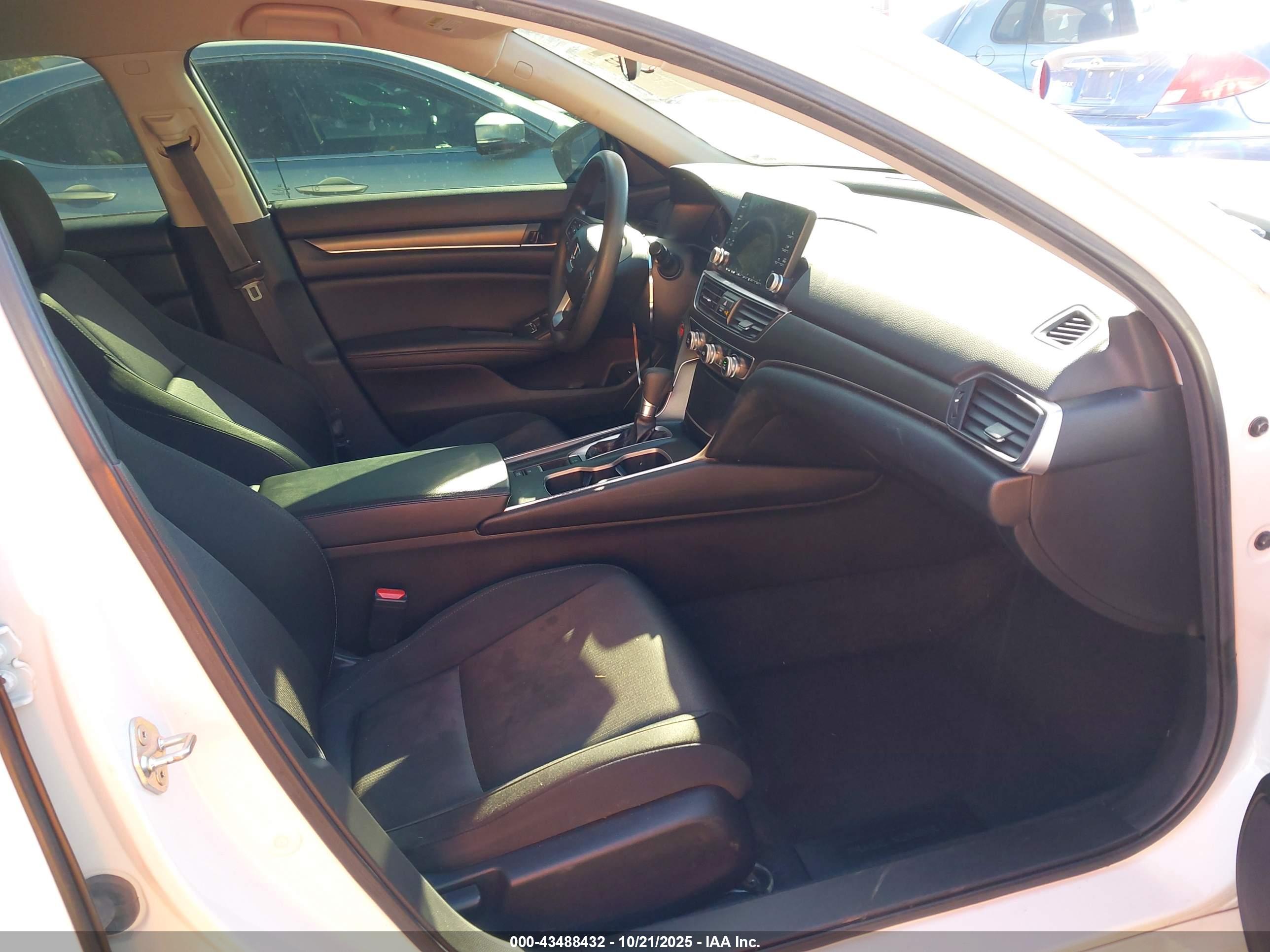 HONDA ACCORD image 5