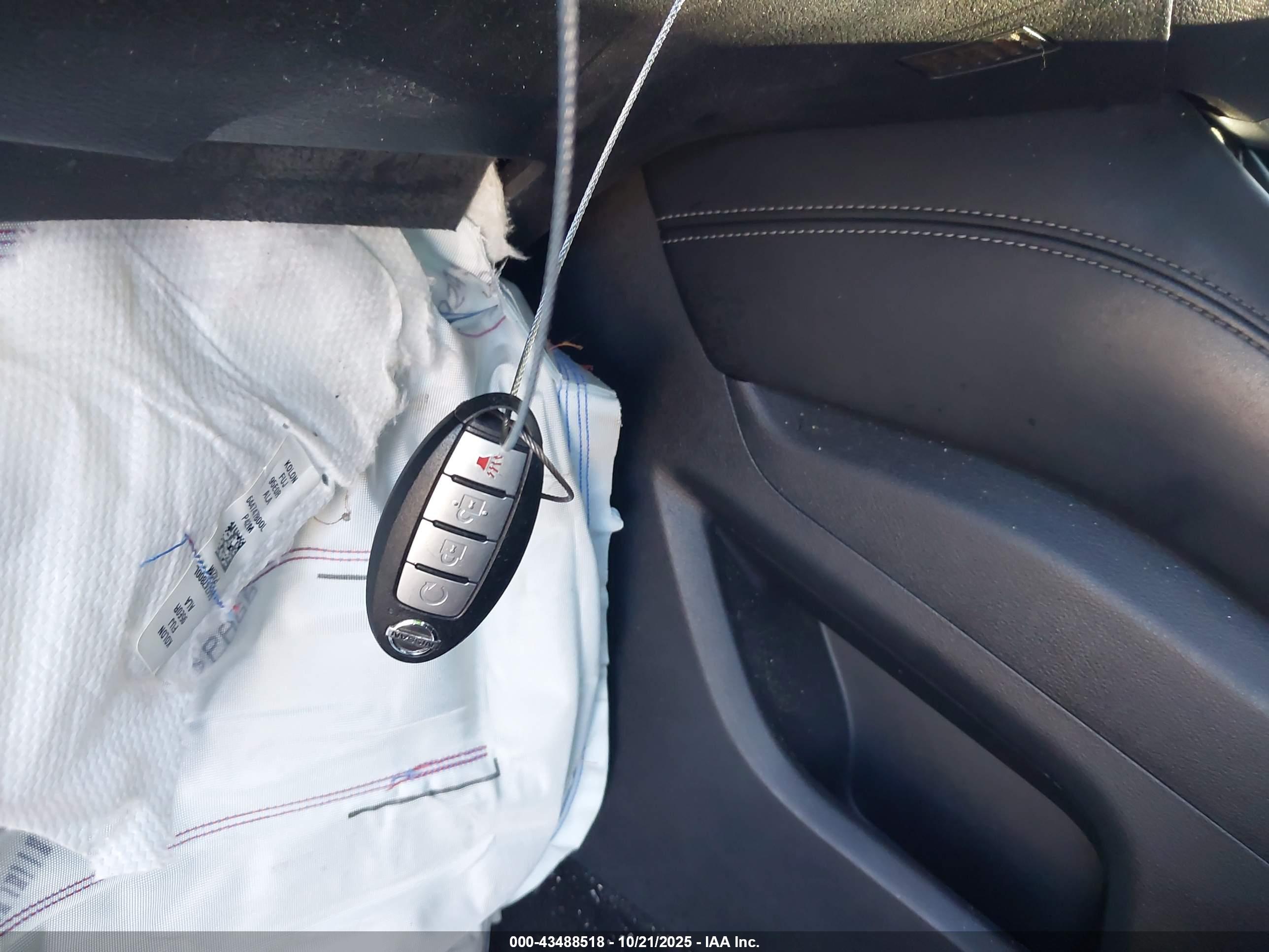 NISSAN MURANO image 11