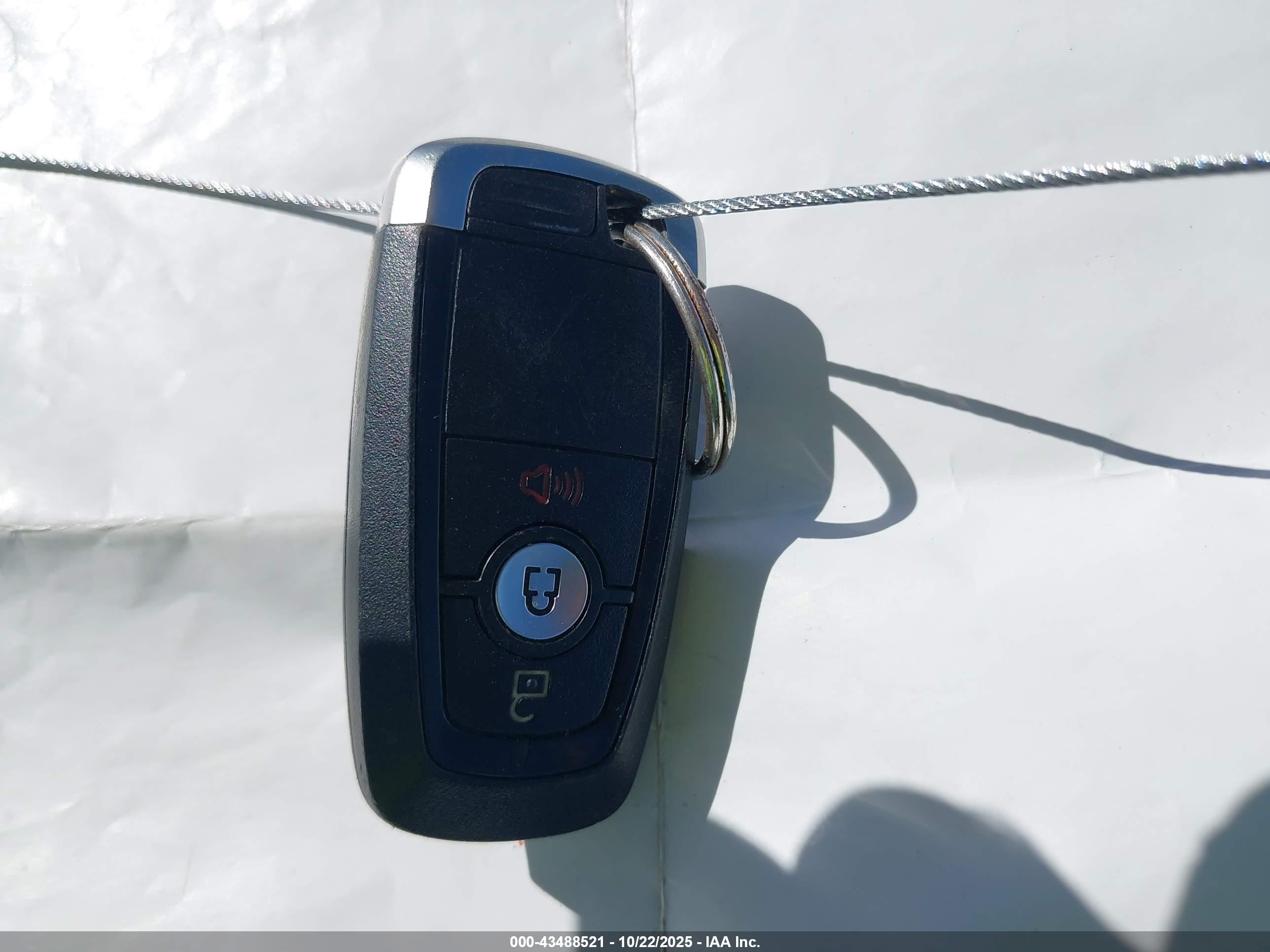 FORD ESCAPE image 11