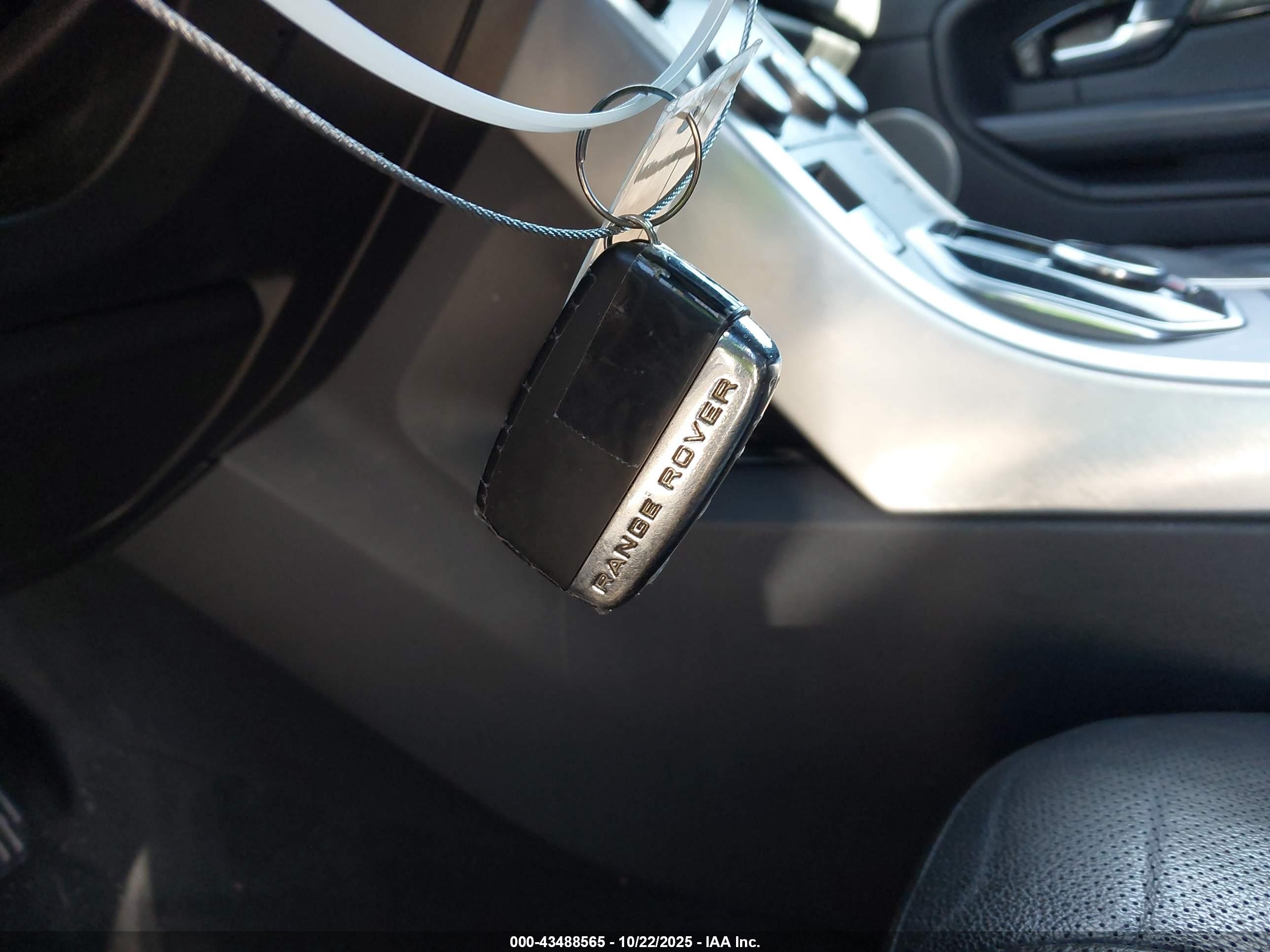 LAND ROVER image 11