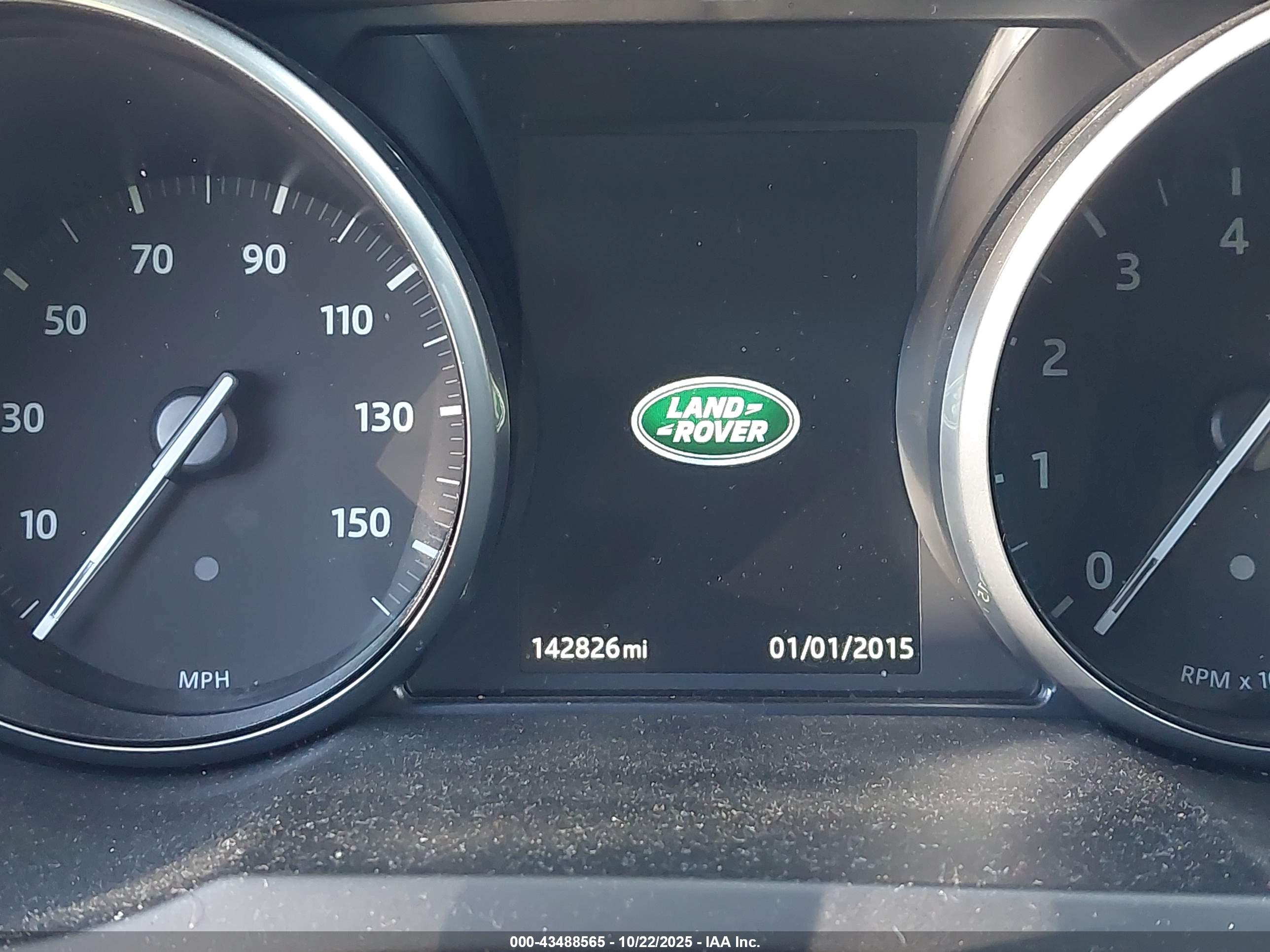 LAND ROVER image 7