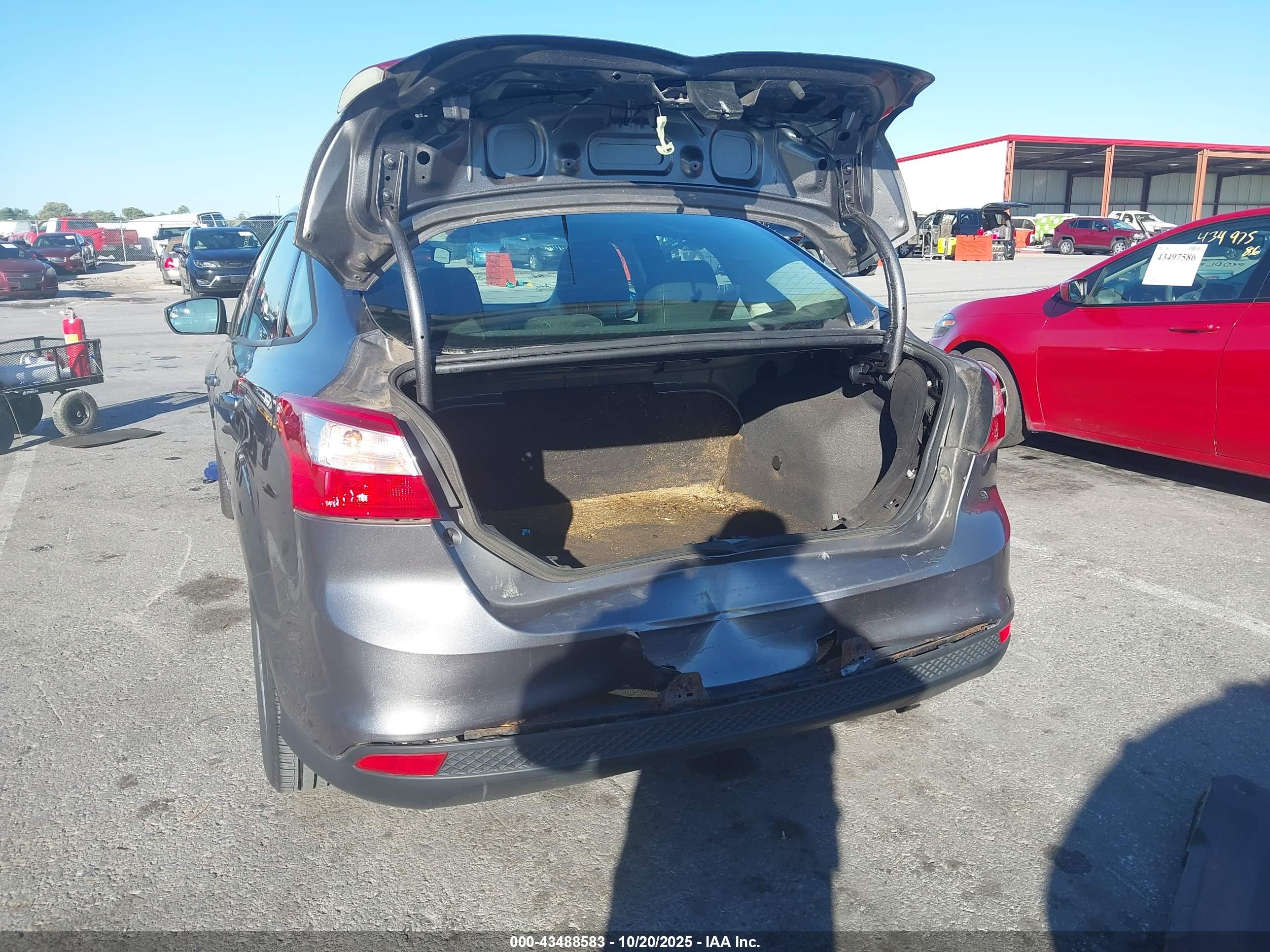FORD FOCUS image 6
