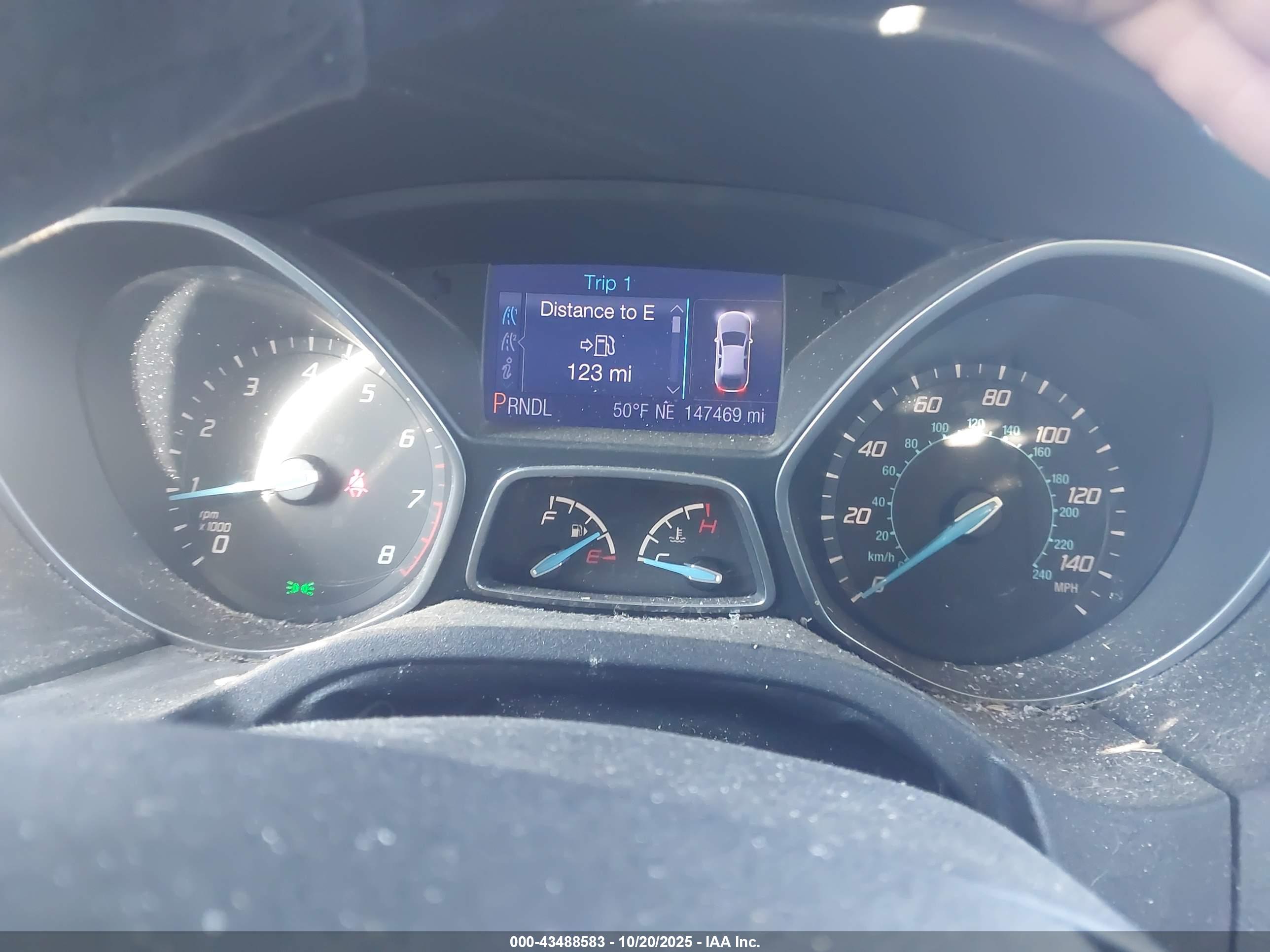 FORD FOCUS image 7
