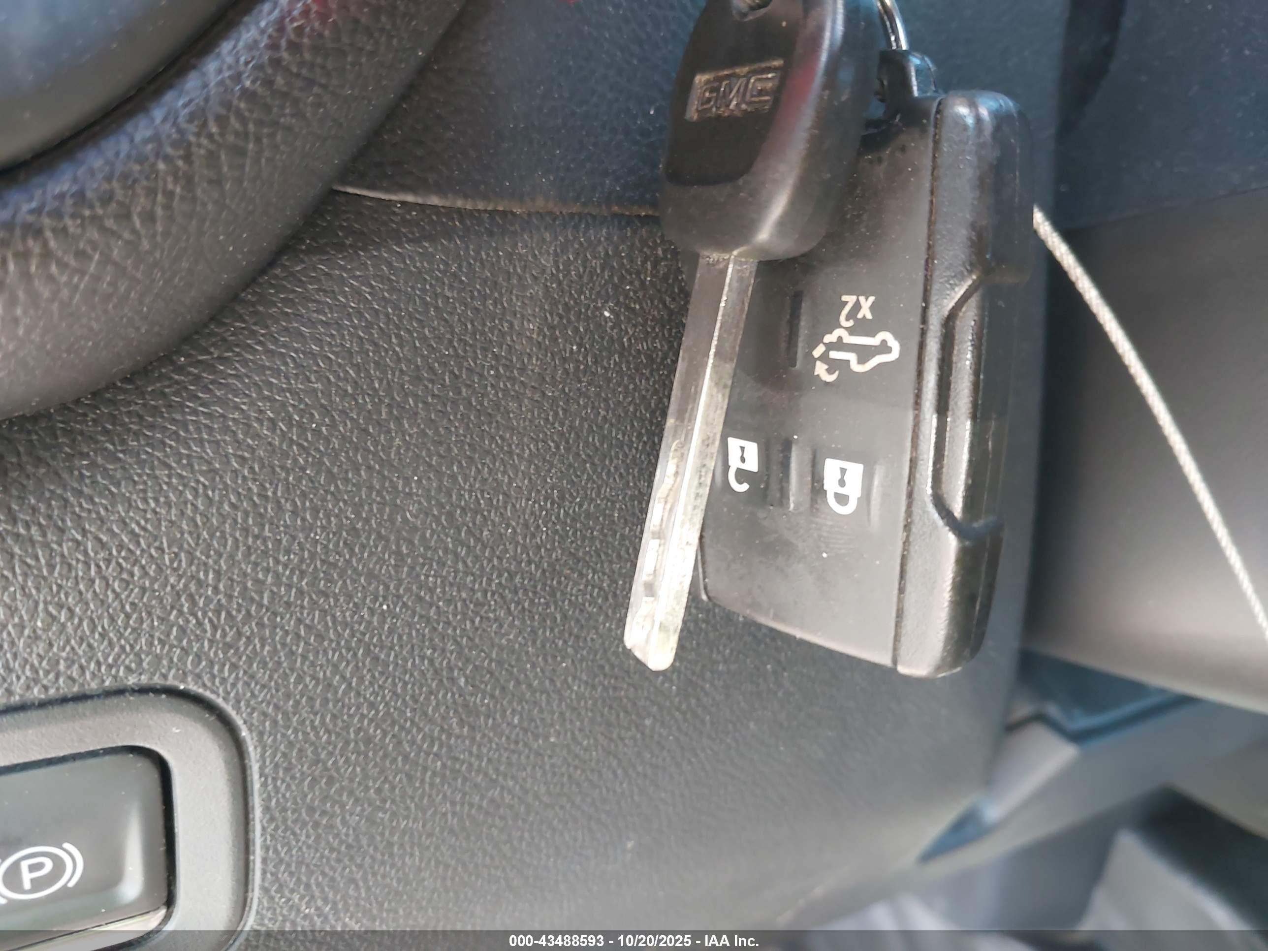 GMC SIERRA image 11