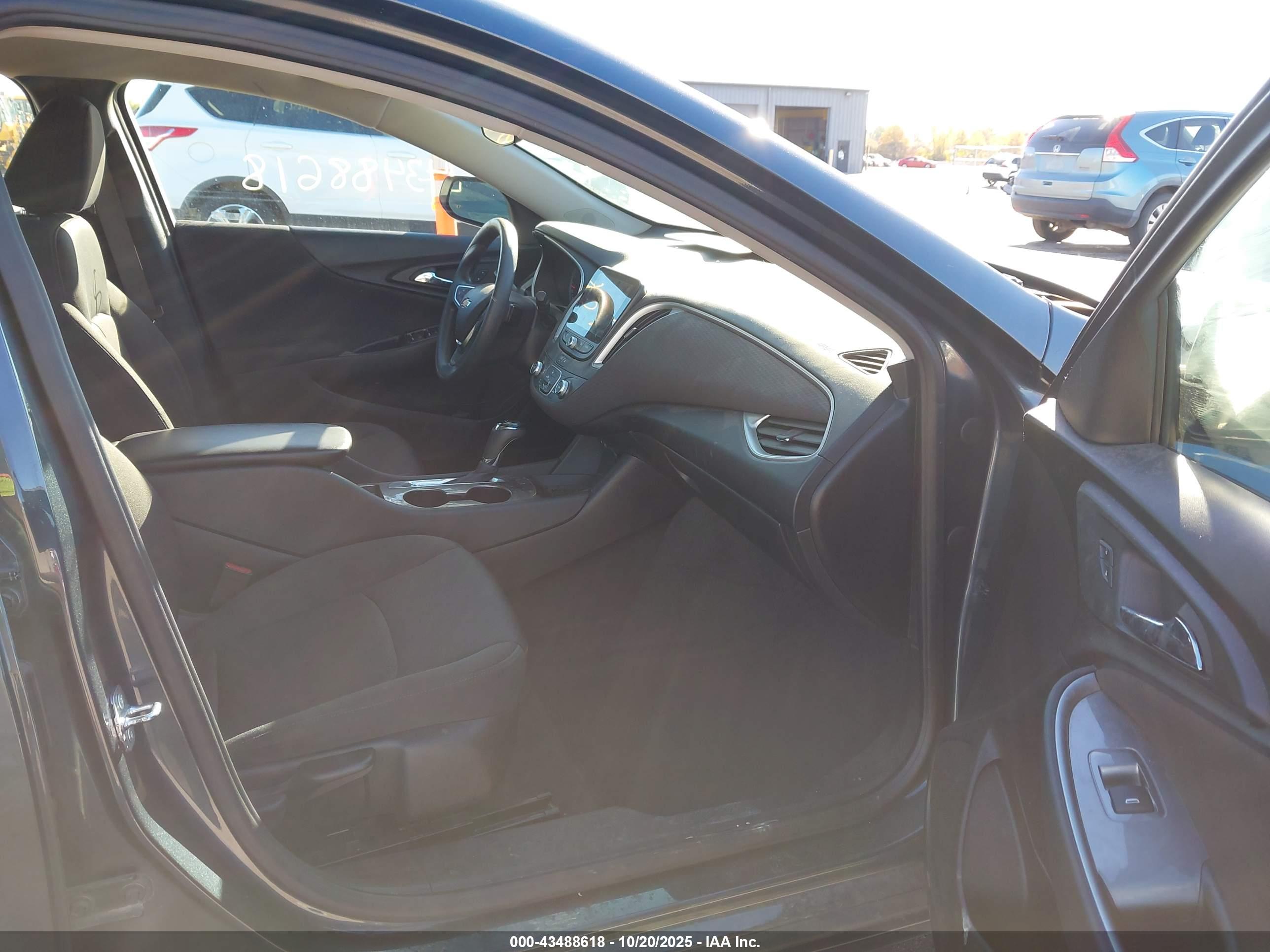 CHEVROLET MALIBU image 5
