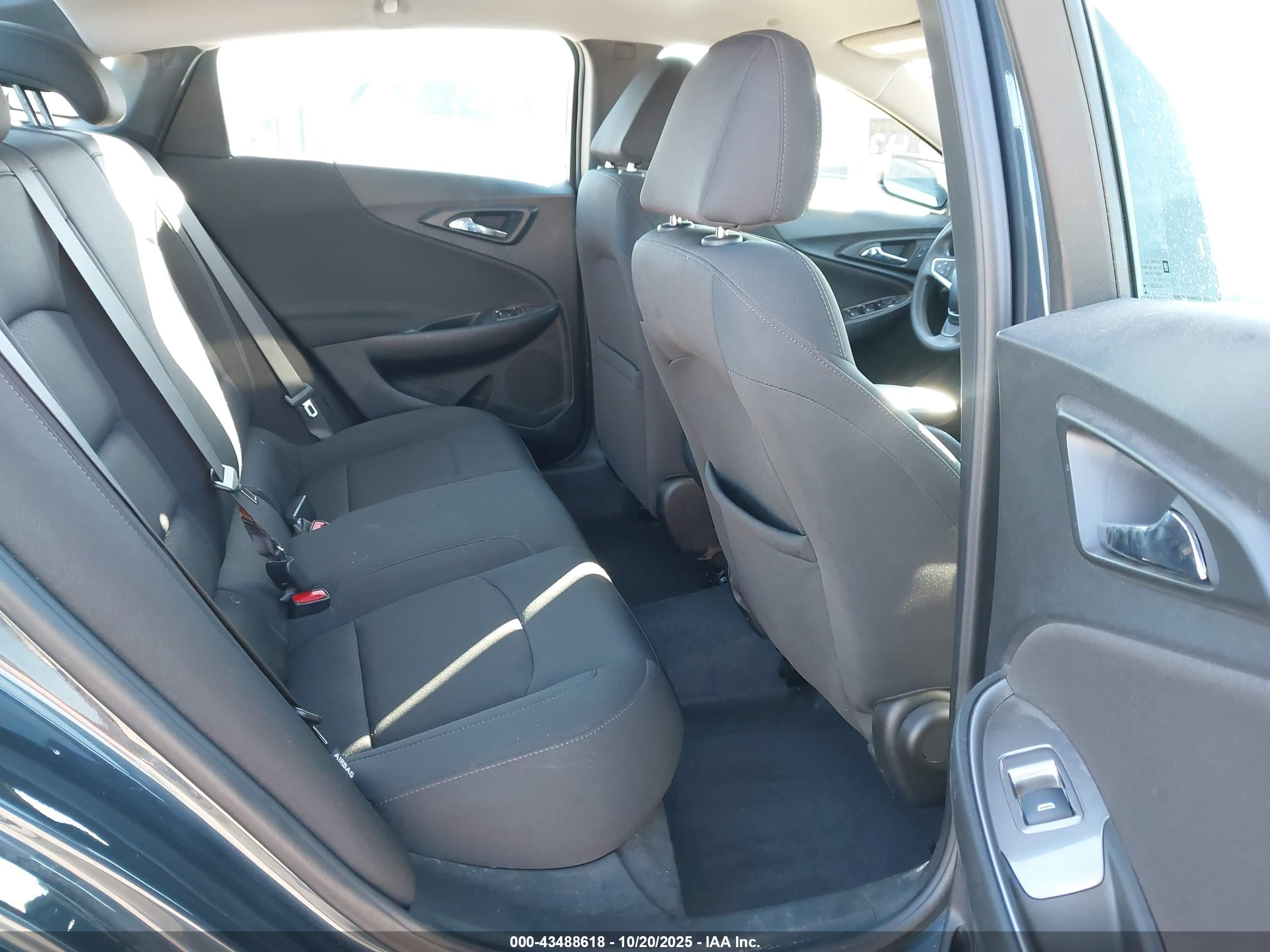 CHEVROLET MALIBU image 8