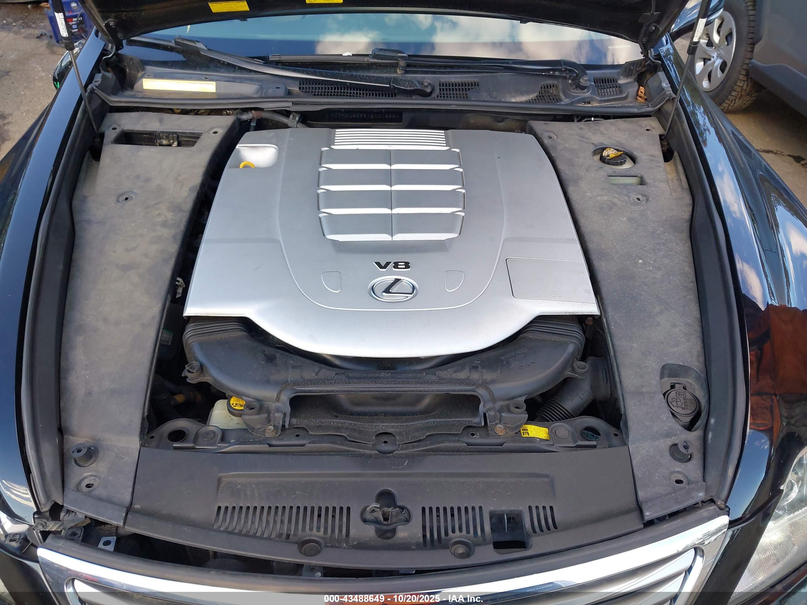 LEXUS LS image 10