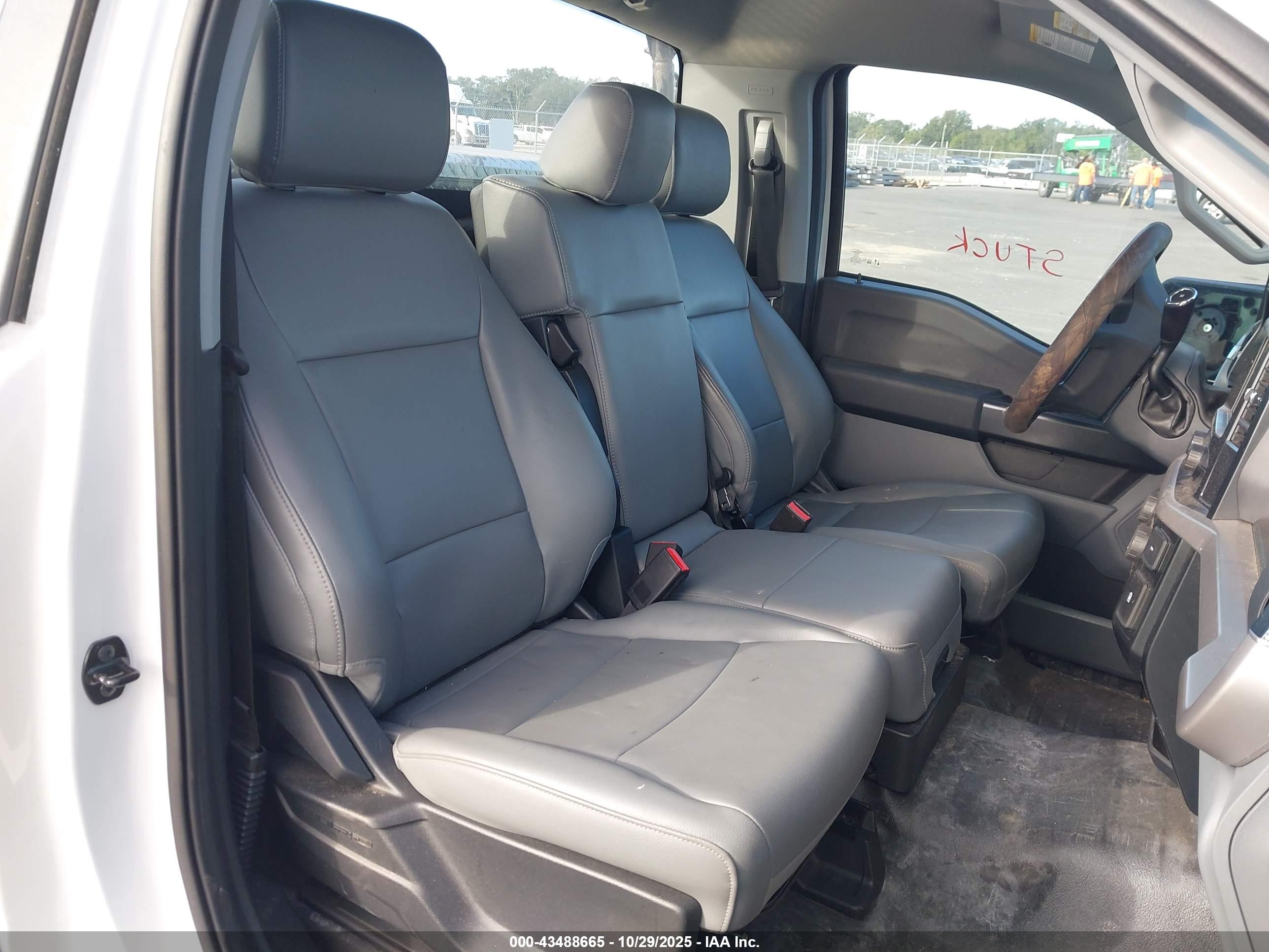 FORD F-150 image 8