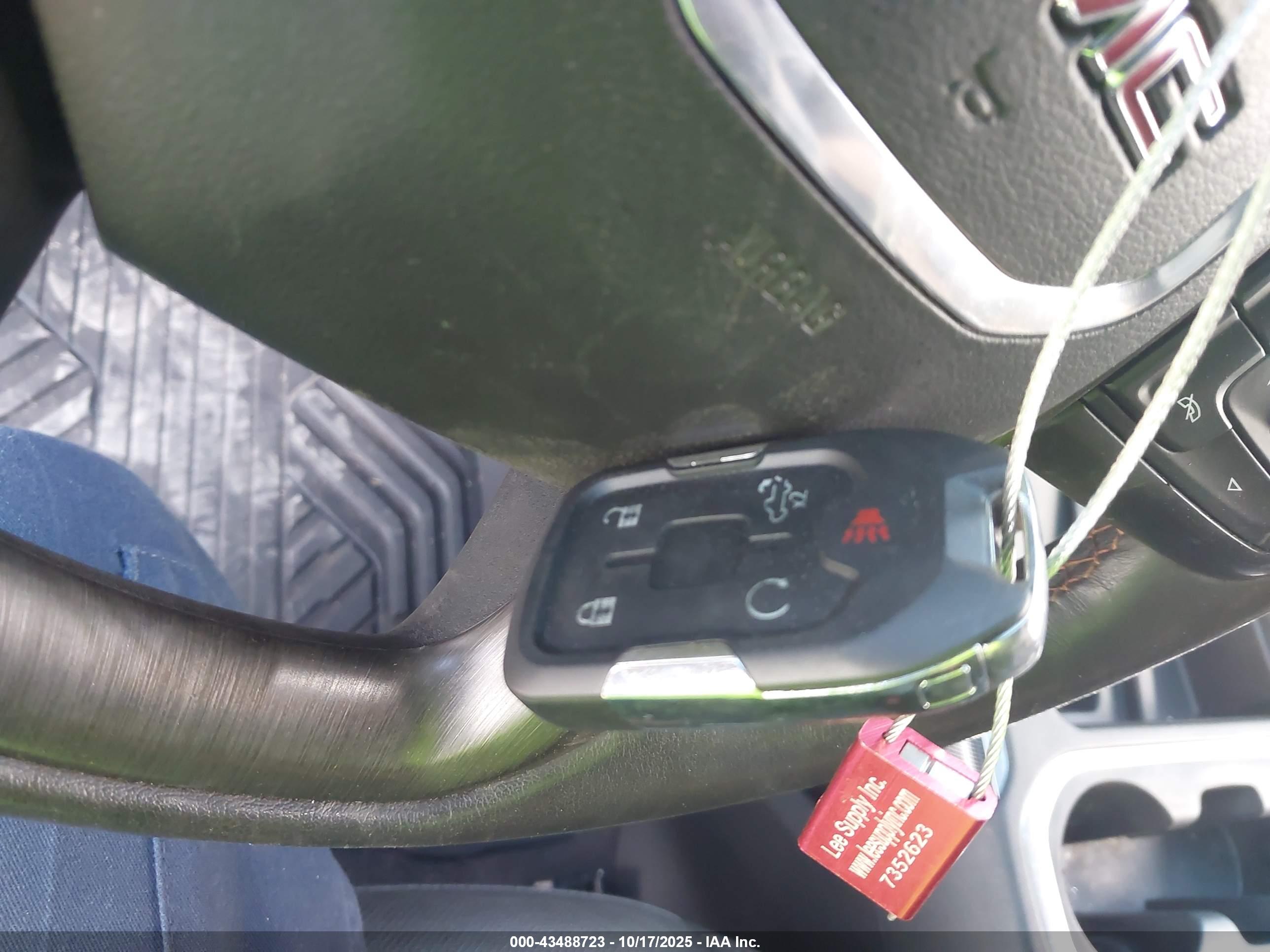 GMC SIERRA image 11