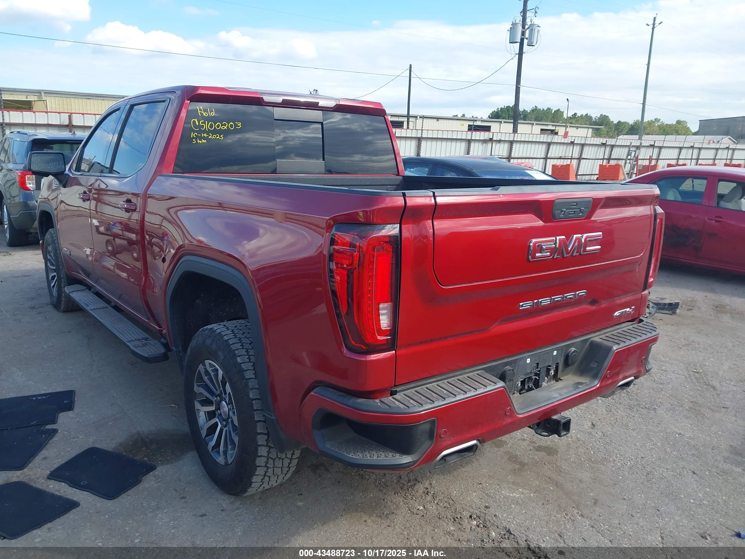 GMC SIERRA image 3