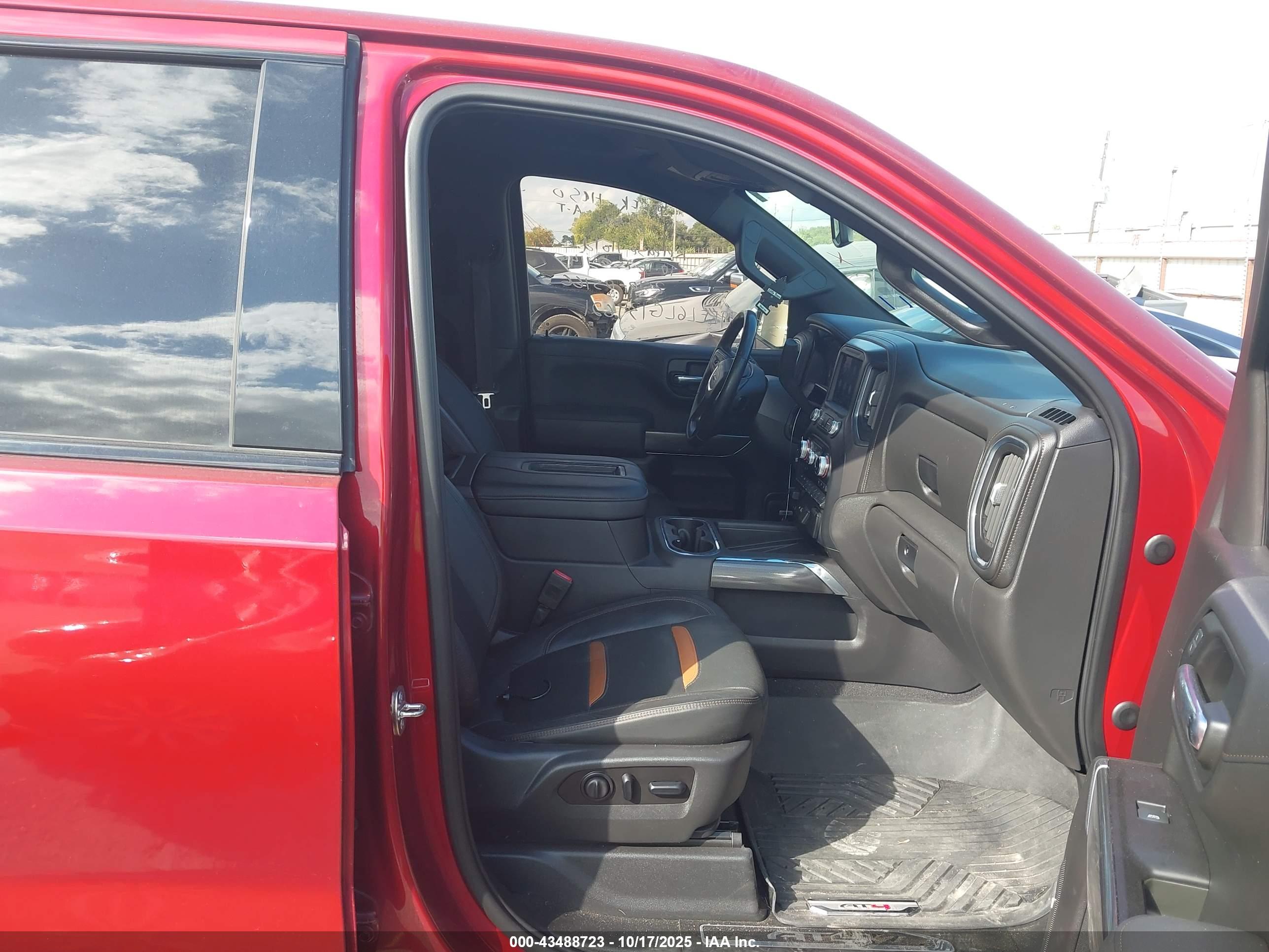 GMC SIERRA image 5