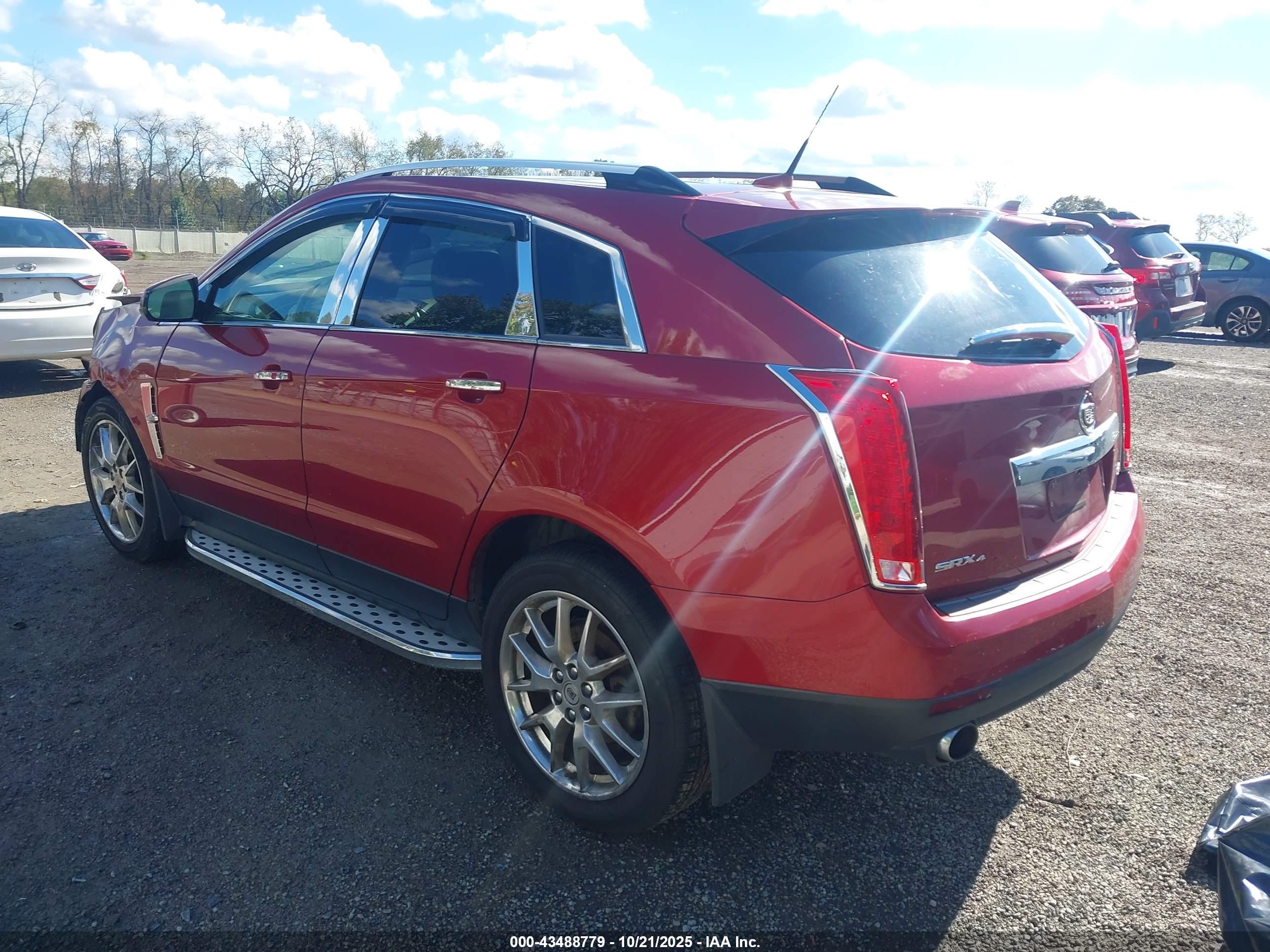 CADILLAC SRX image 3