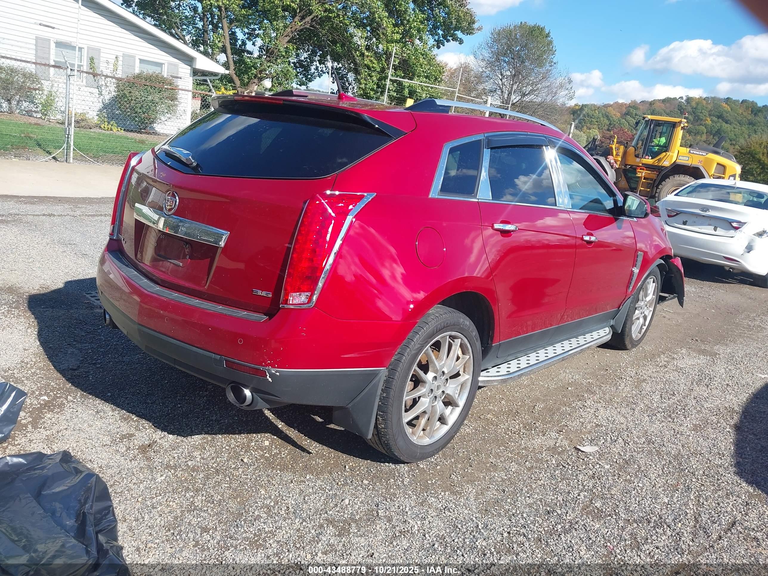 CADILLAC SRX image 4