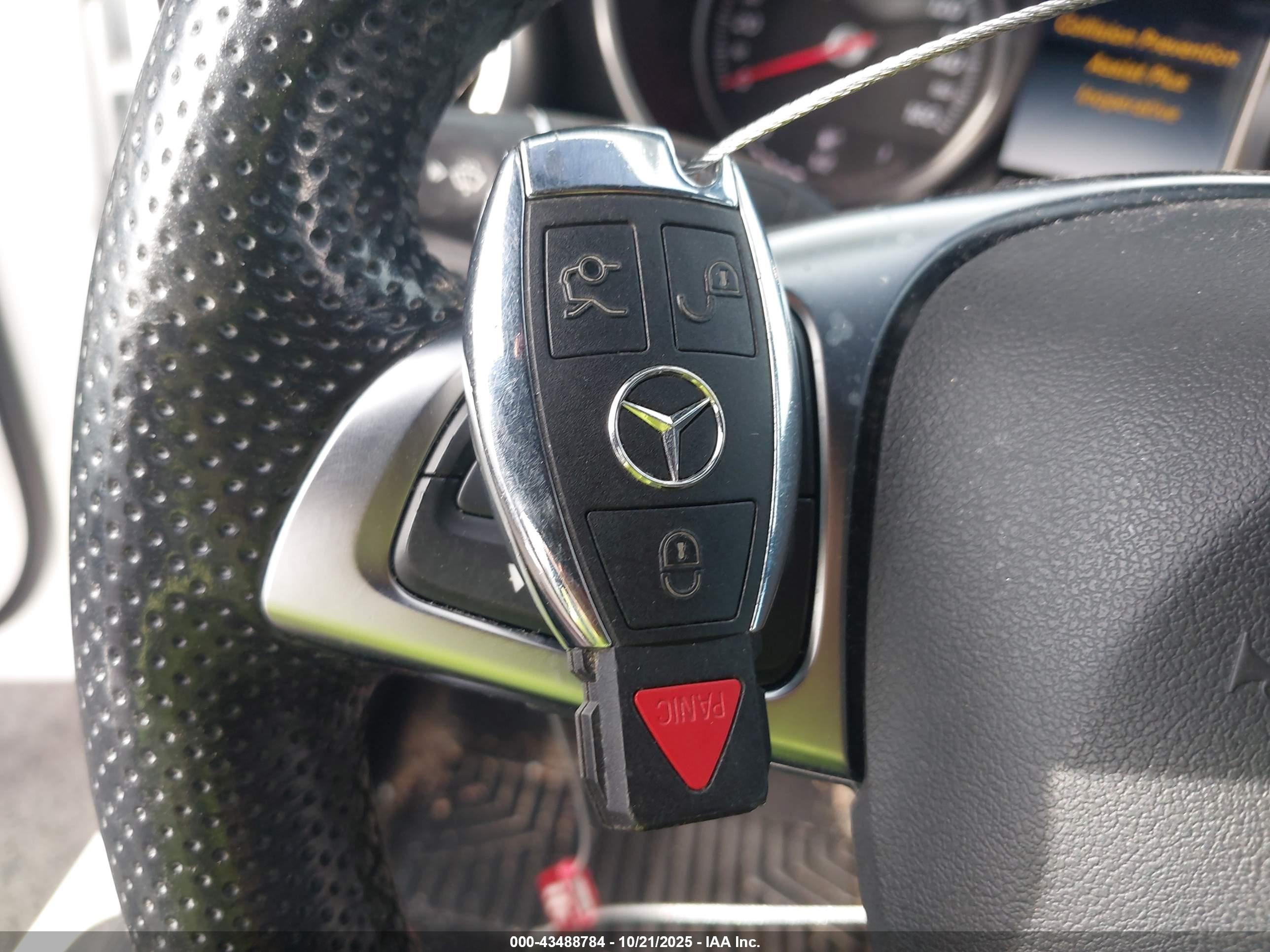 MERCEDES-BENZ C image 11