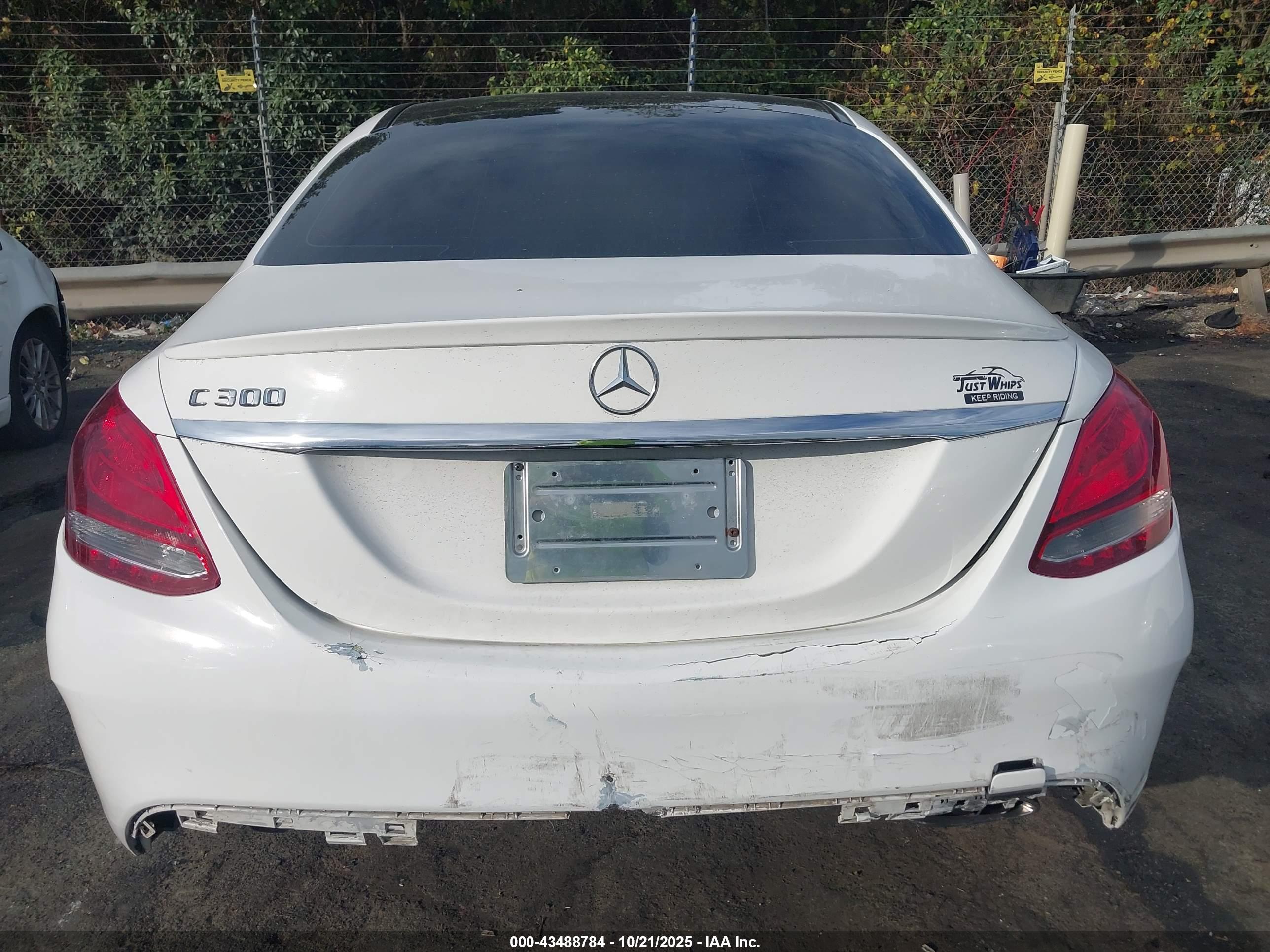 MERCEDES-BENZ C image 6