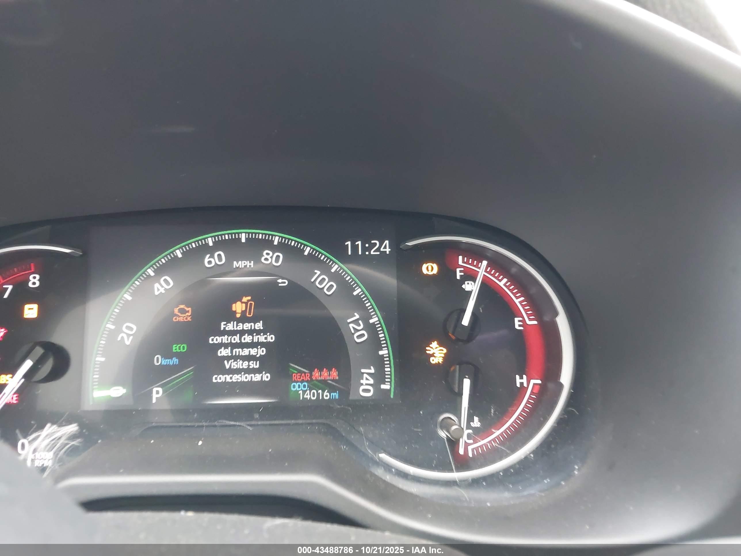 TOYOTA RAV4 image 7