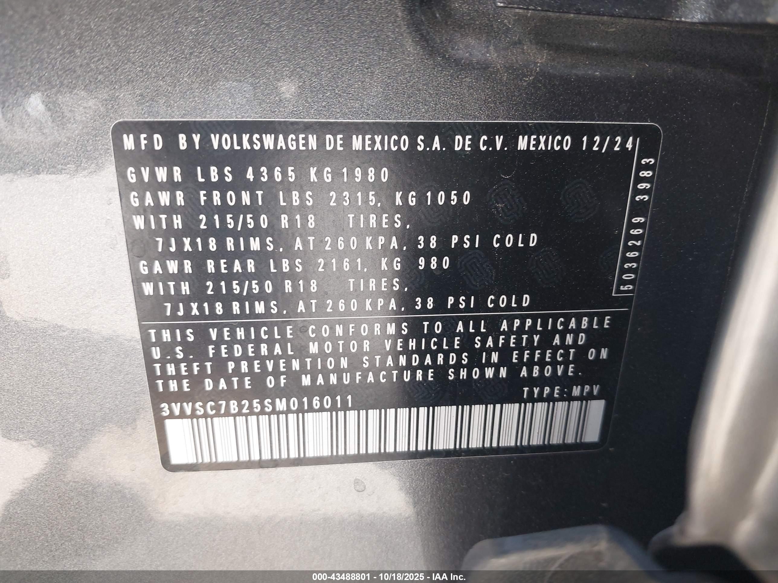 VOLKSWAGEN TAOS image 9