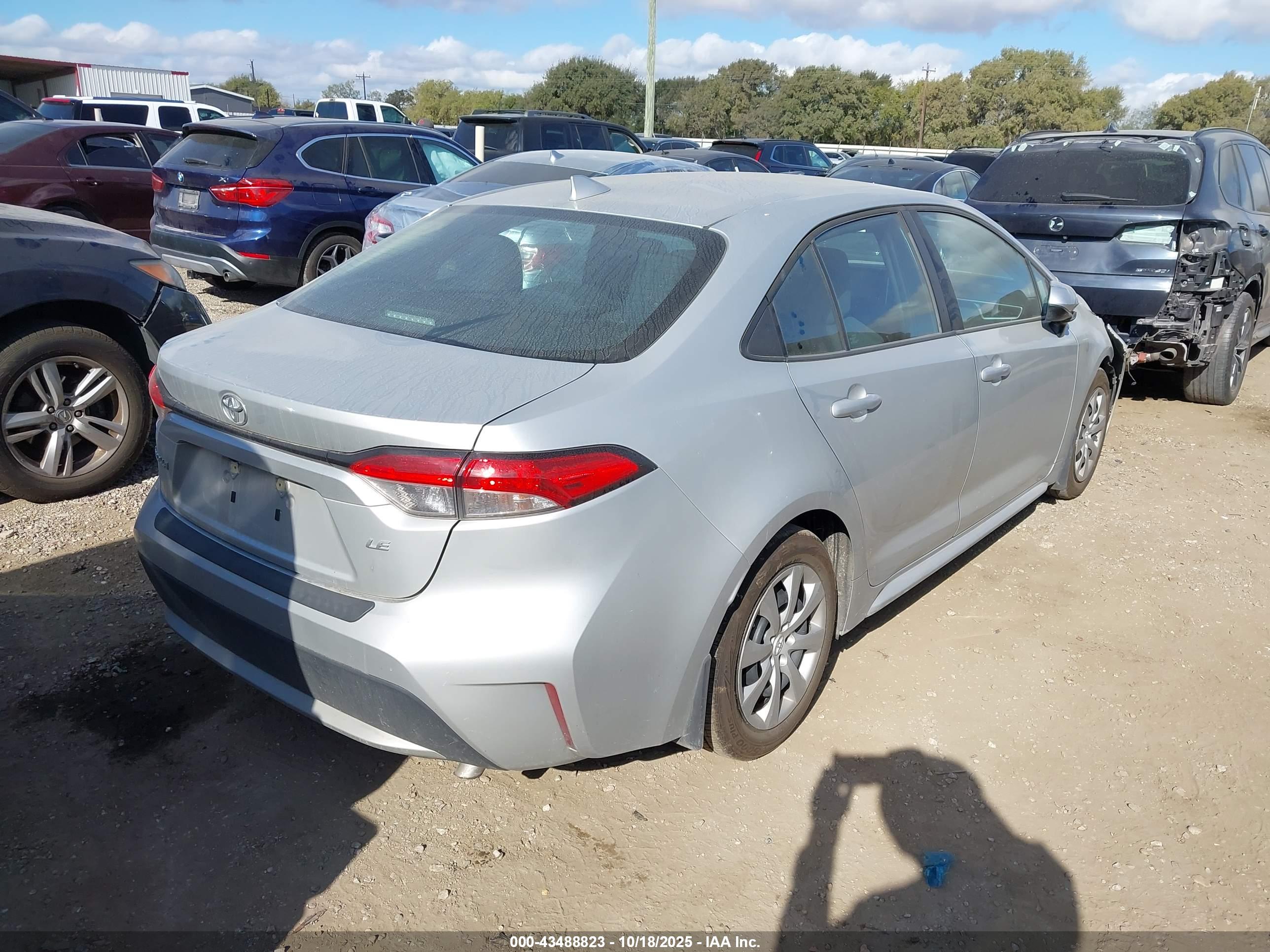 TOYOTA COROLLA image 4