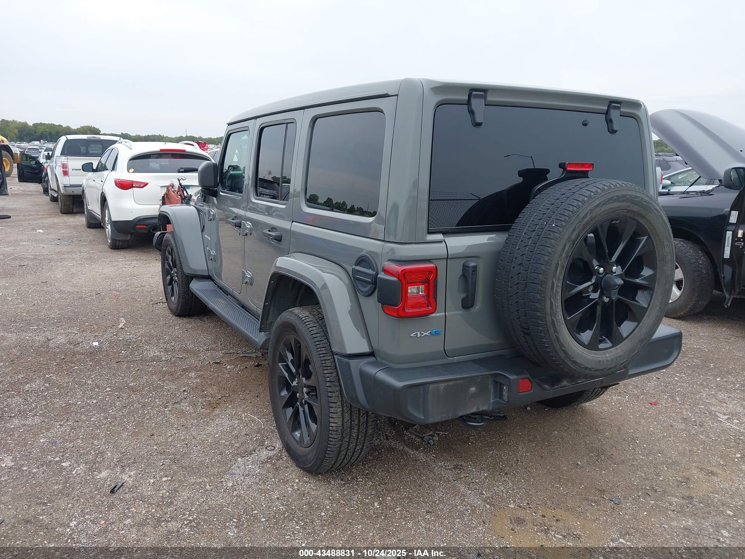 JEEP WRANGLER image 3