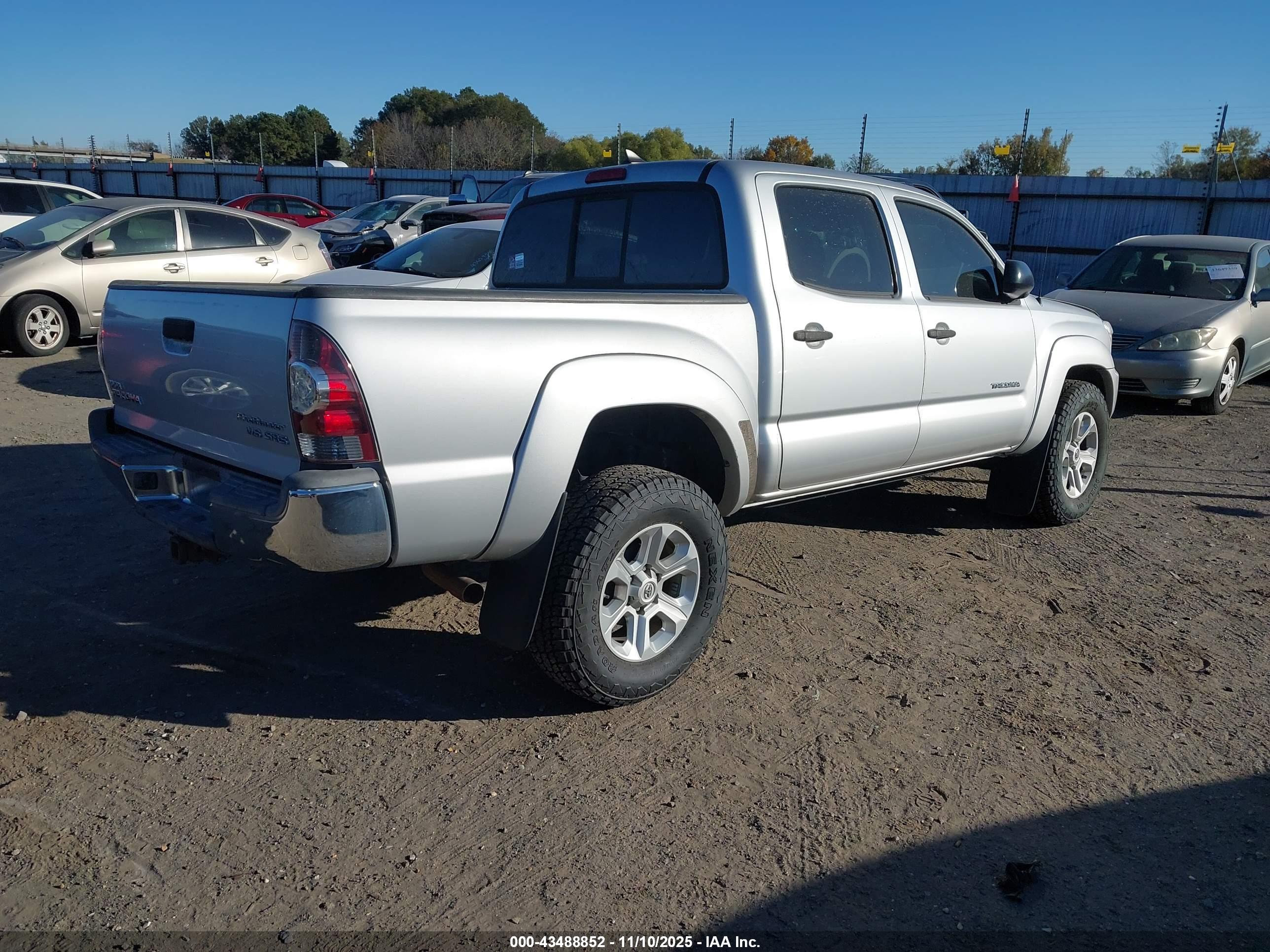 TOYOTA TACOMA image 4