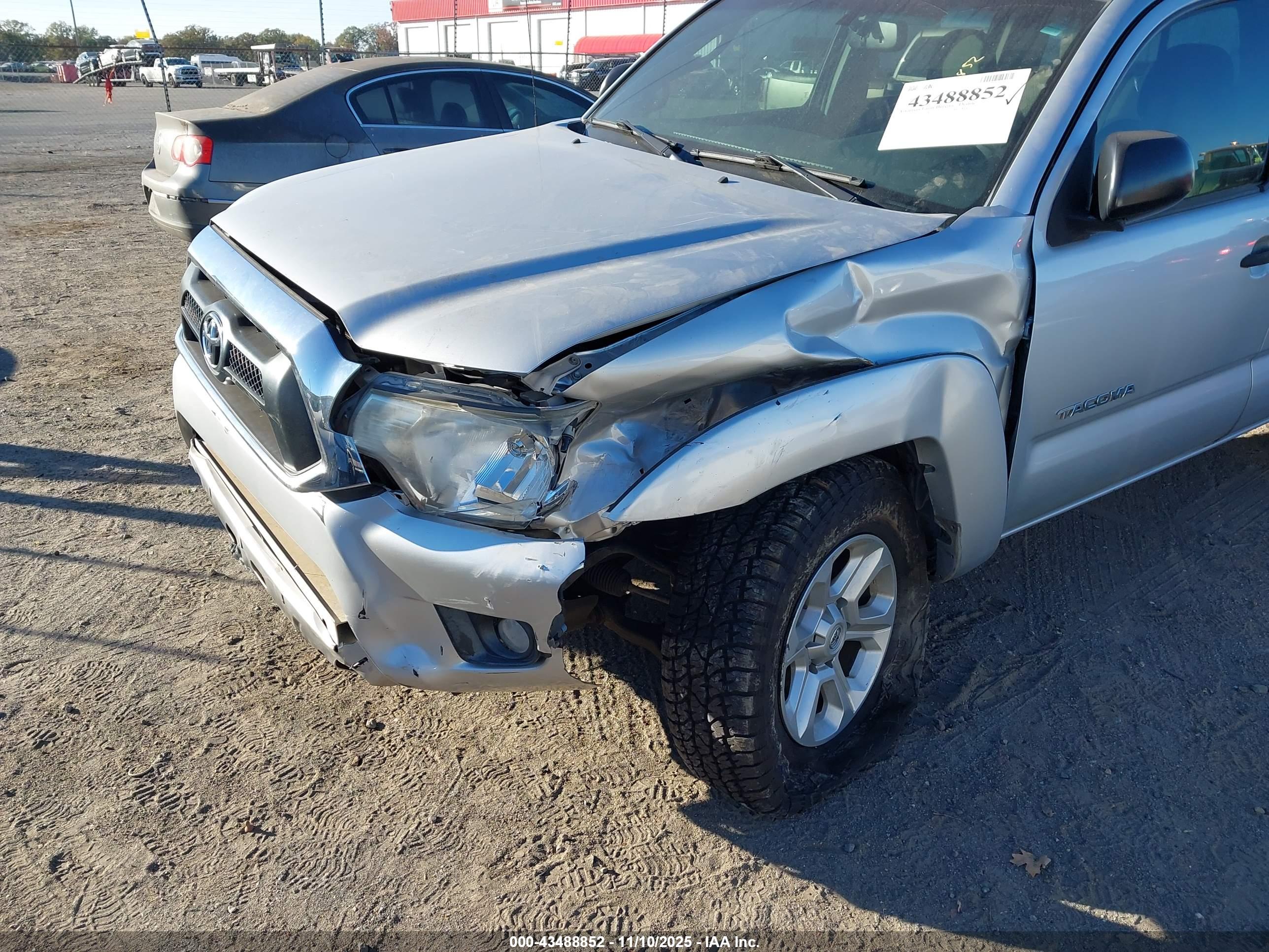 TOYOTA TACOMA image 6