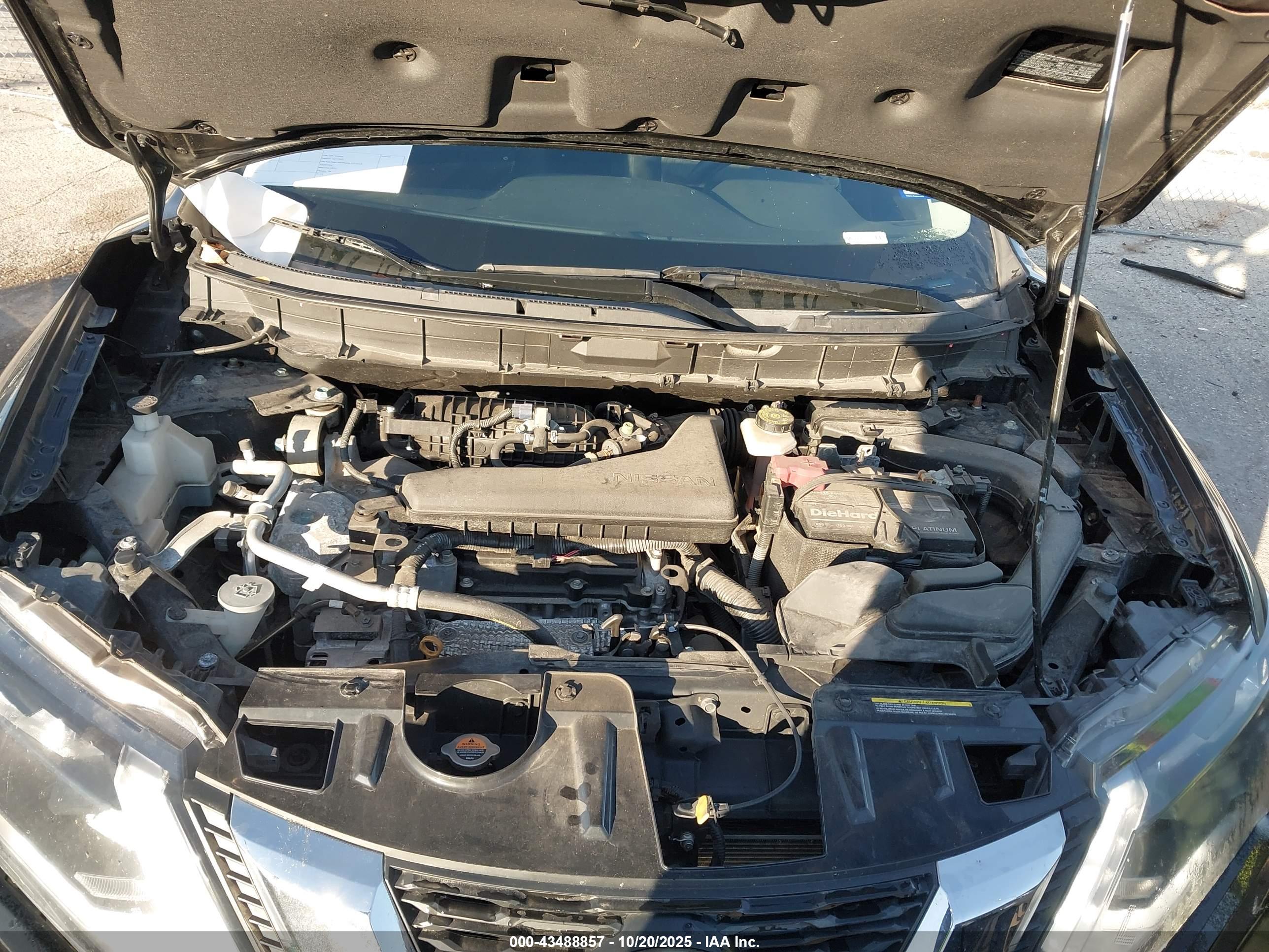 NISSAN ROGUE image 10