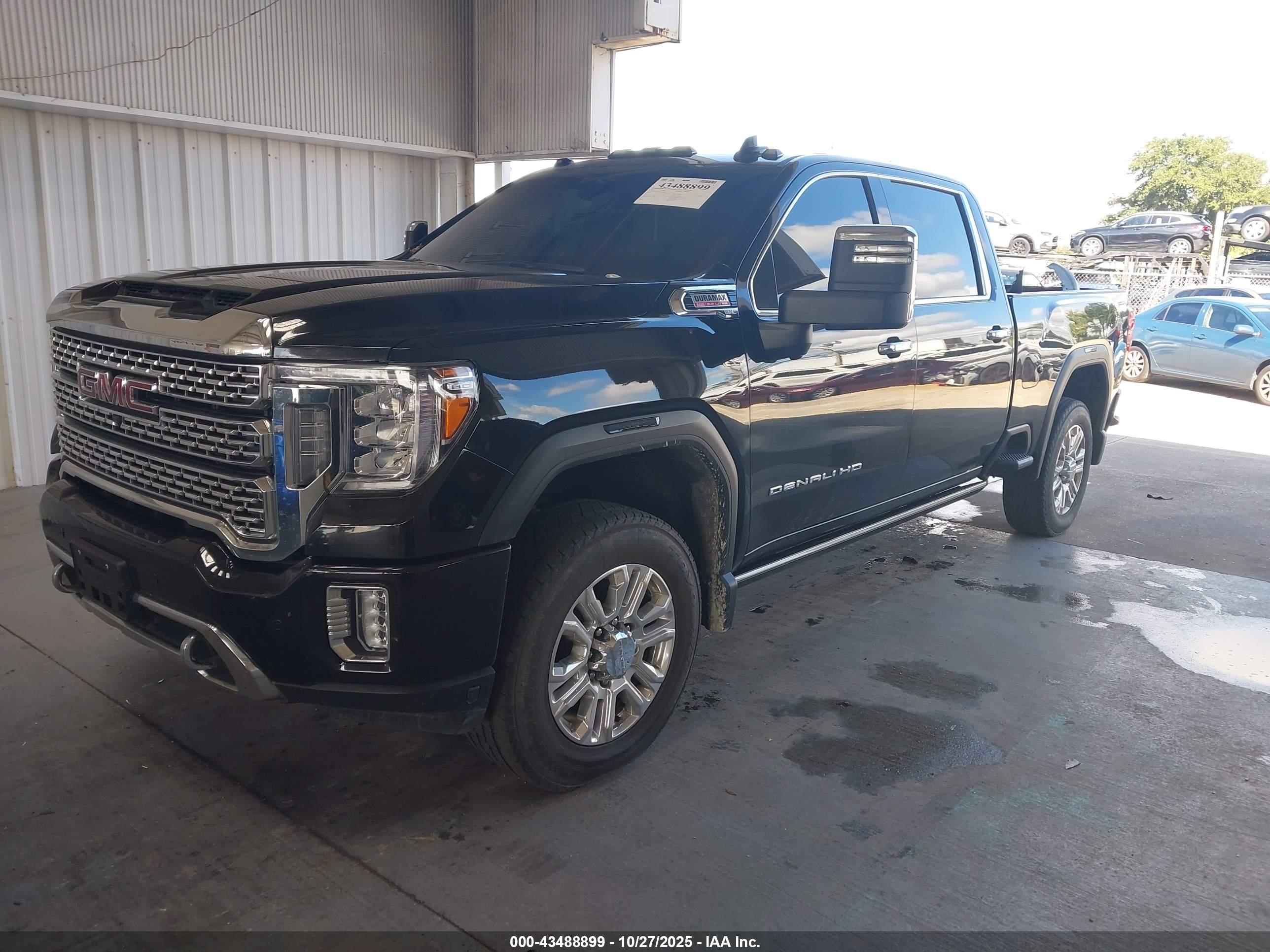 GMC SIERRA image 2