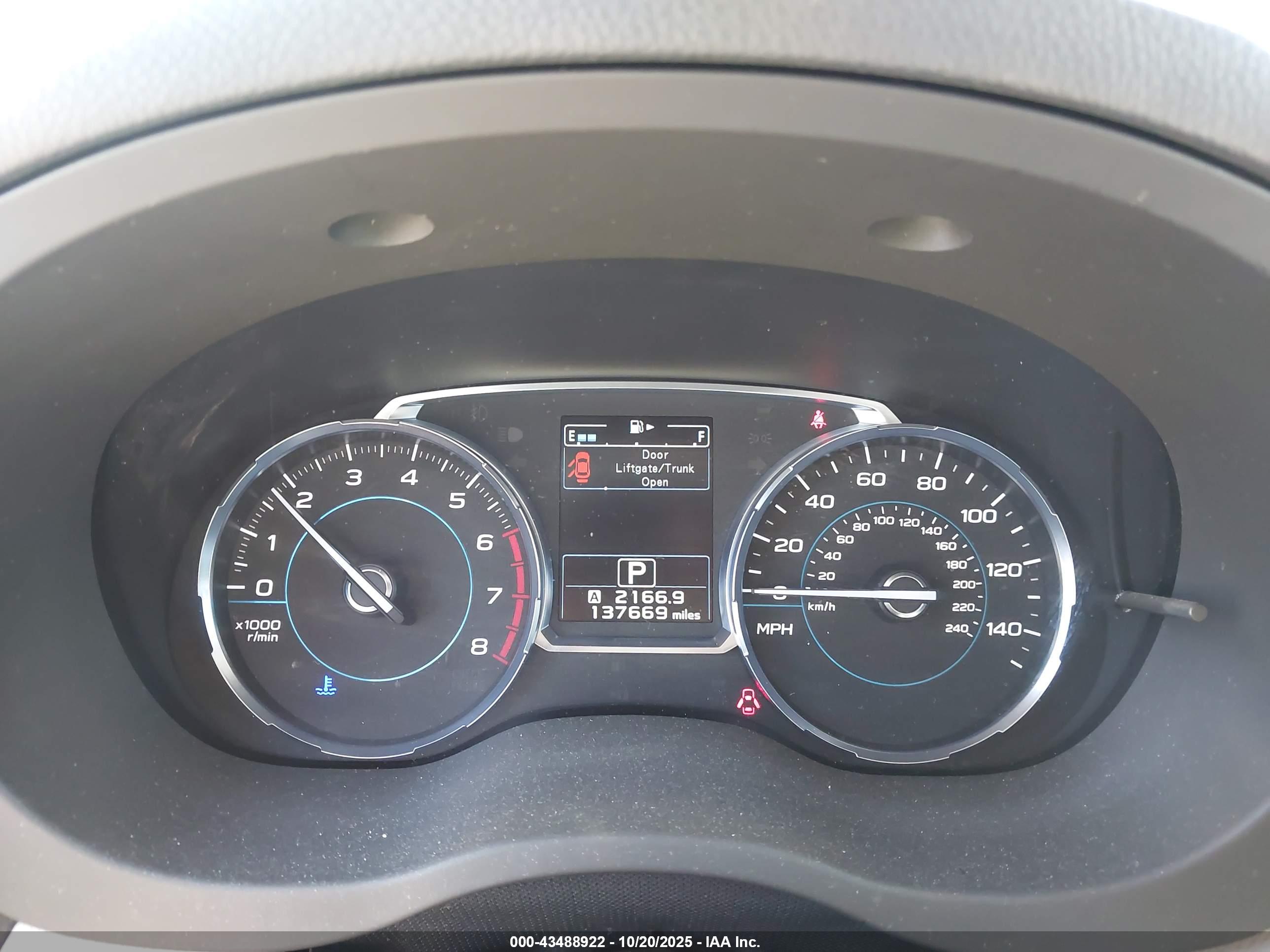 SUBARU FORESTER image 7