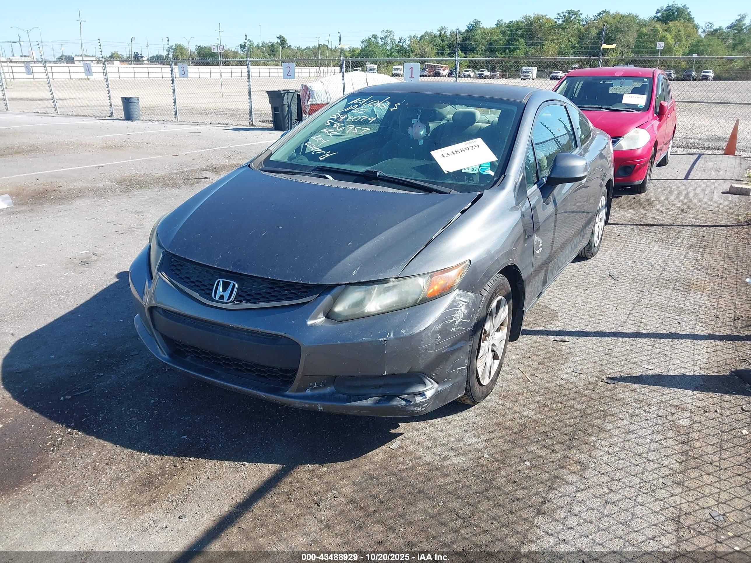 HONDA CIVIC image 2
