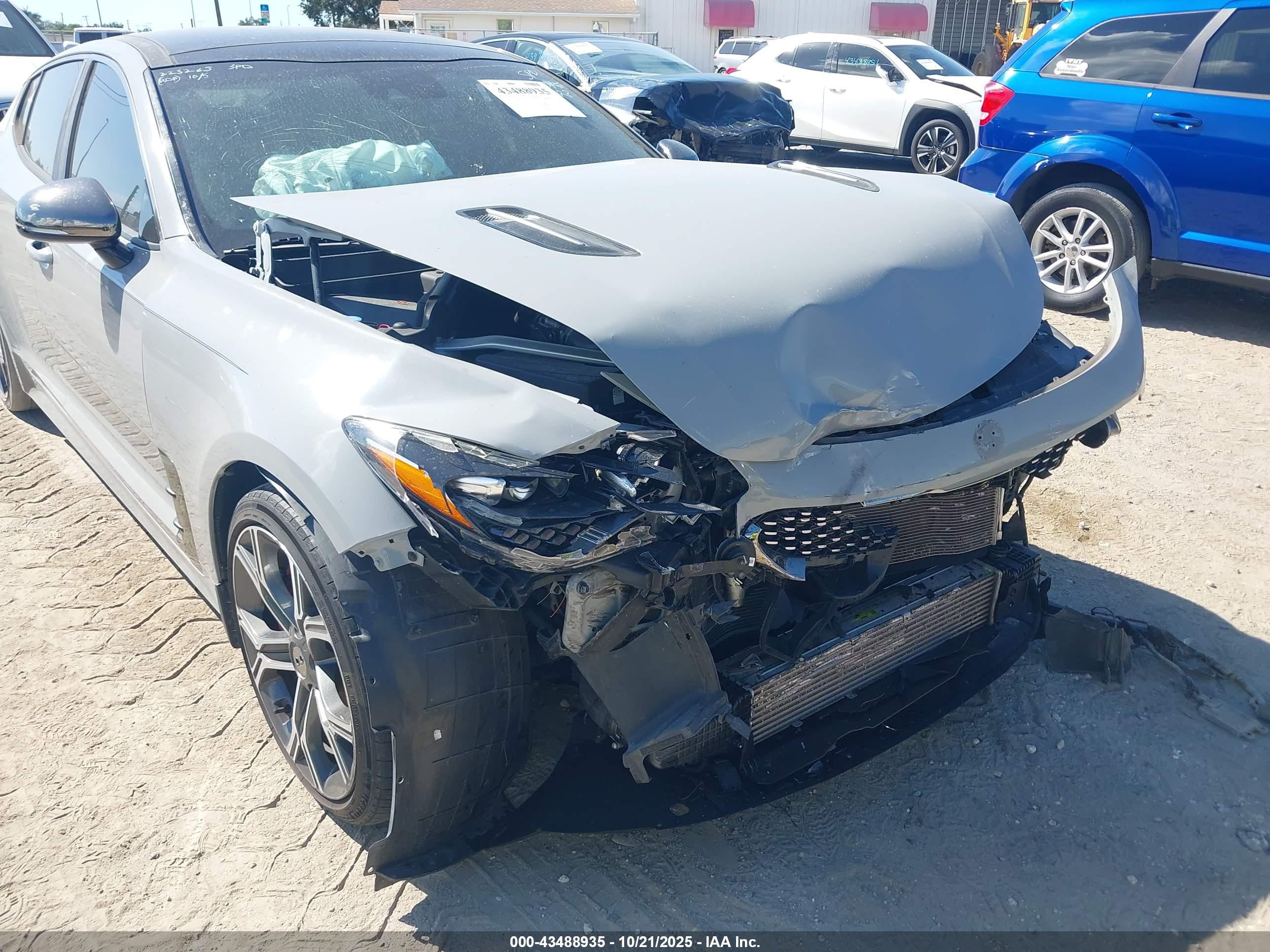KIA STINGER image 6
