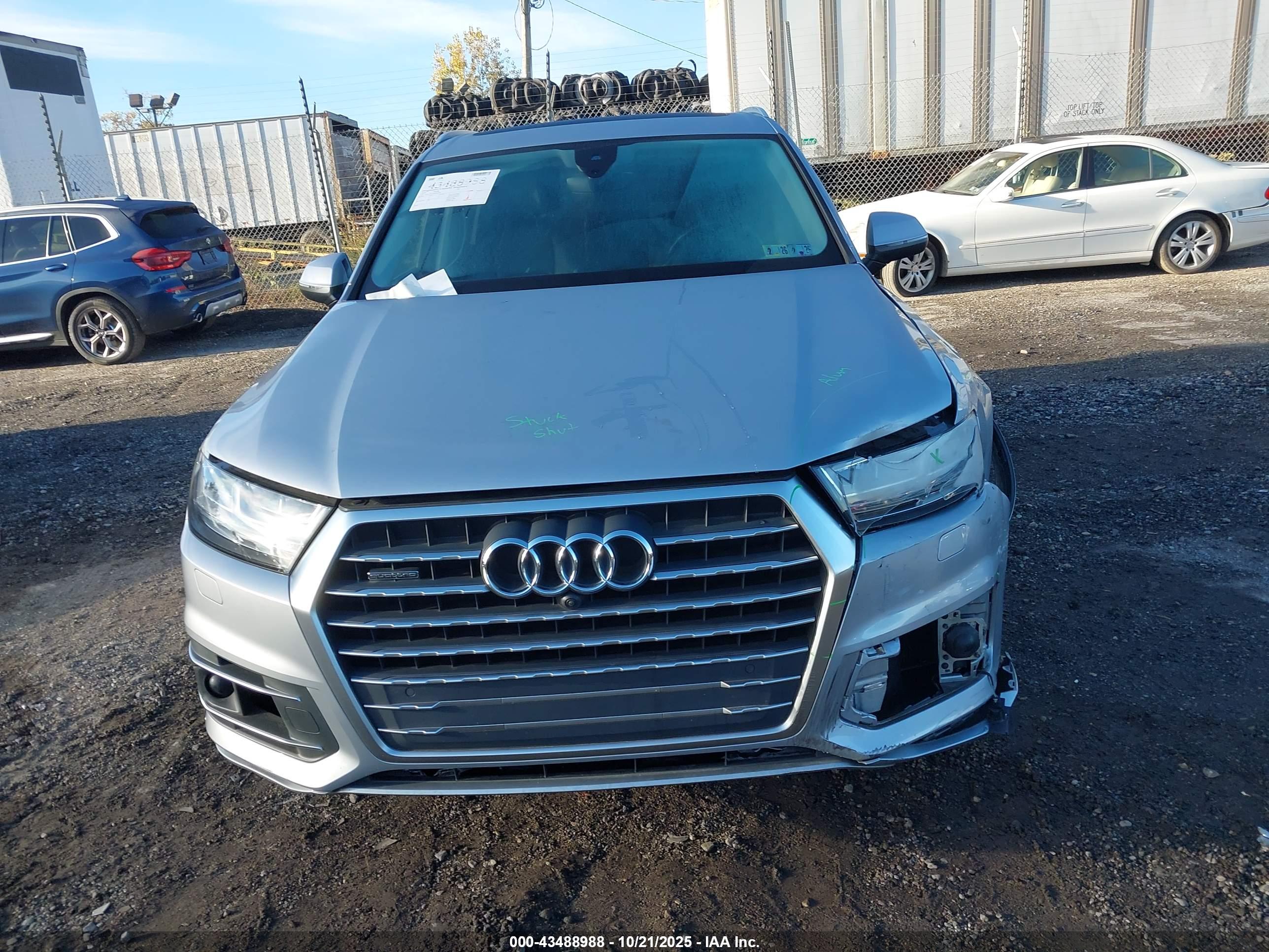 AUDI Q7 image 6