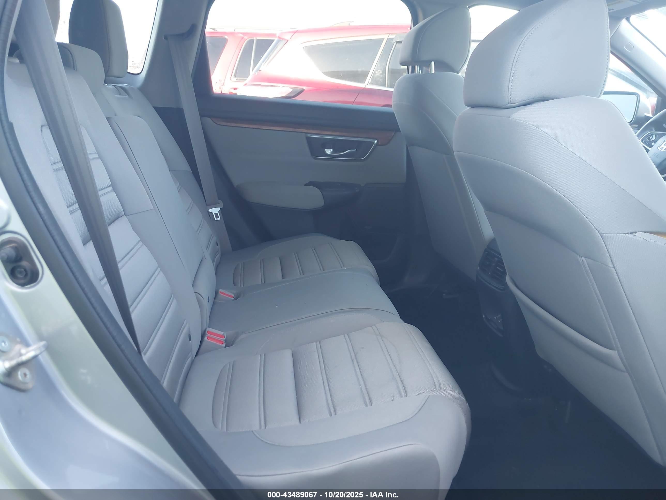 HONDA CR-V image 8