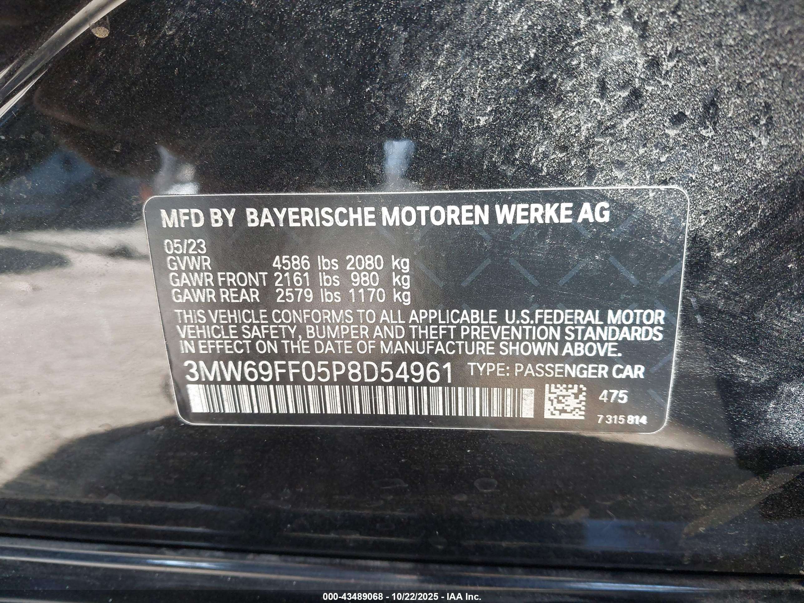 BMW 330I image 9