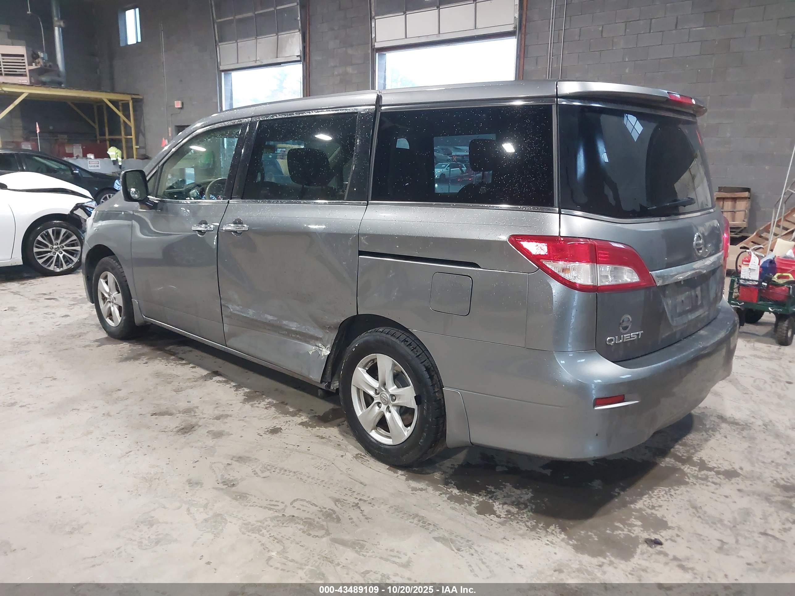 NISSAN QUEST image 3