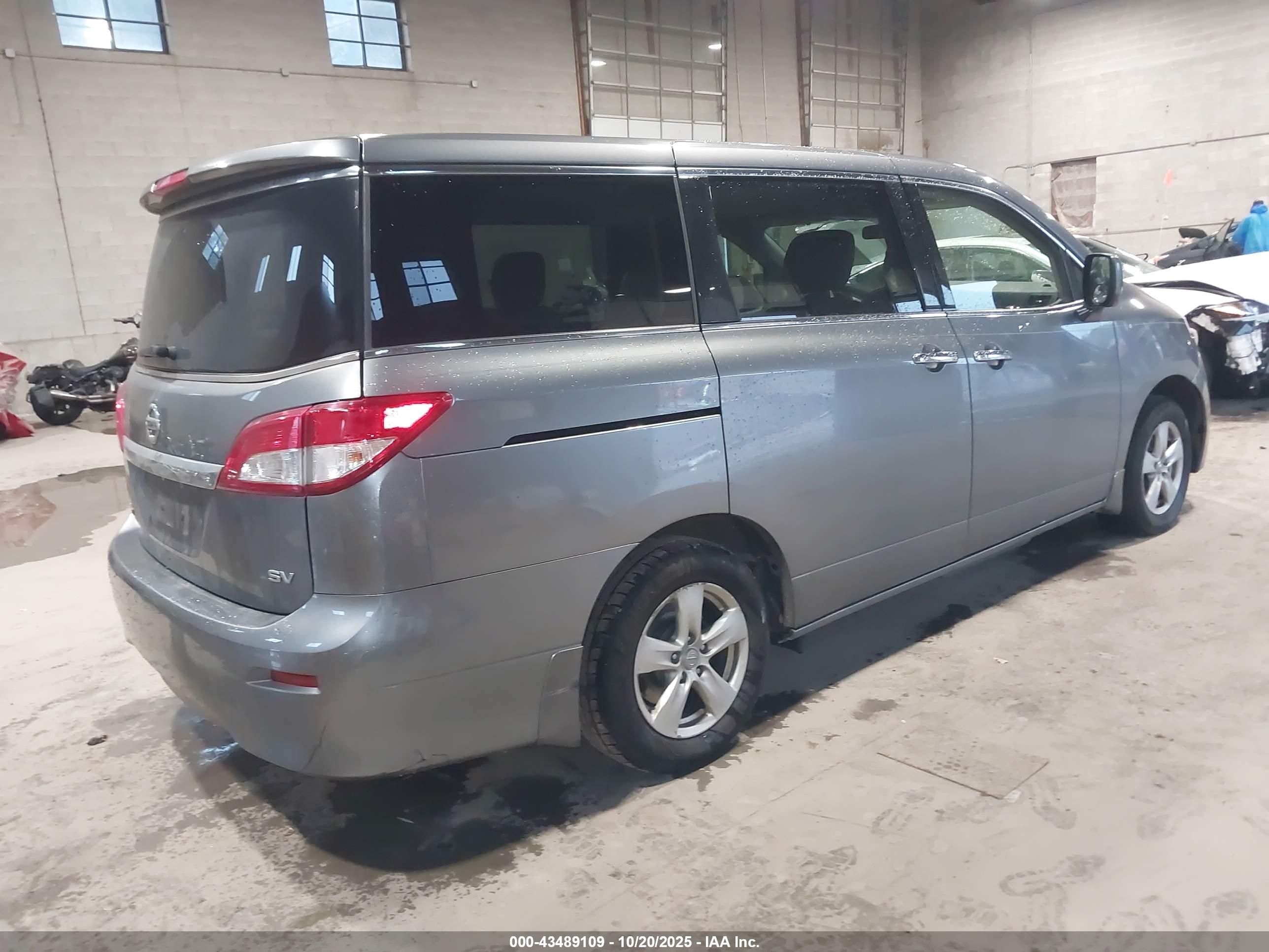 NISSAN QUEST image 4