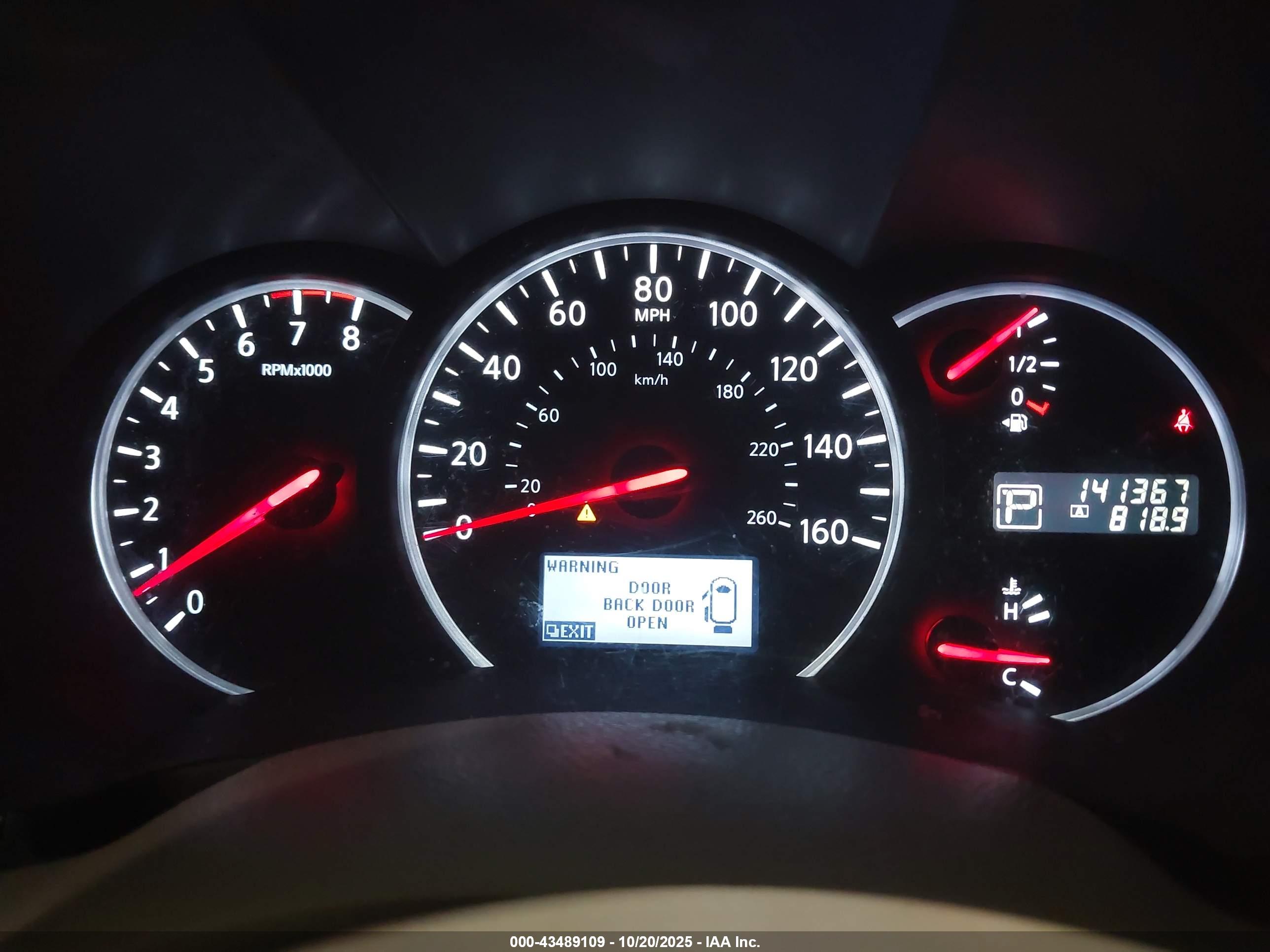NISSAN QUEST image 7